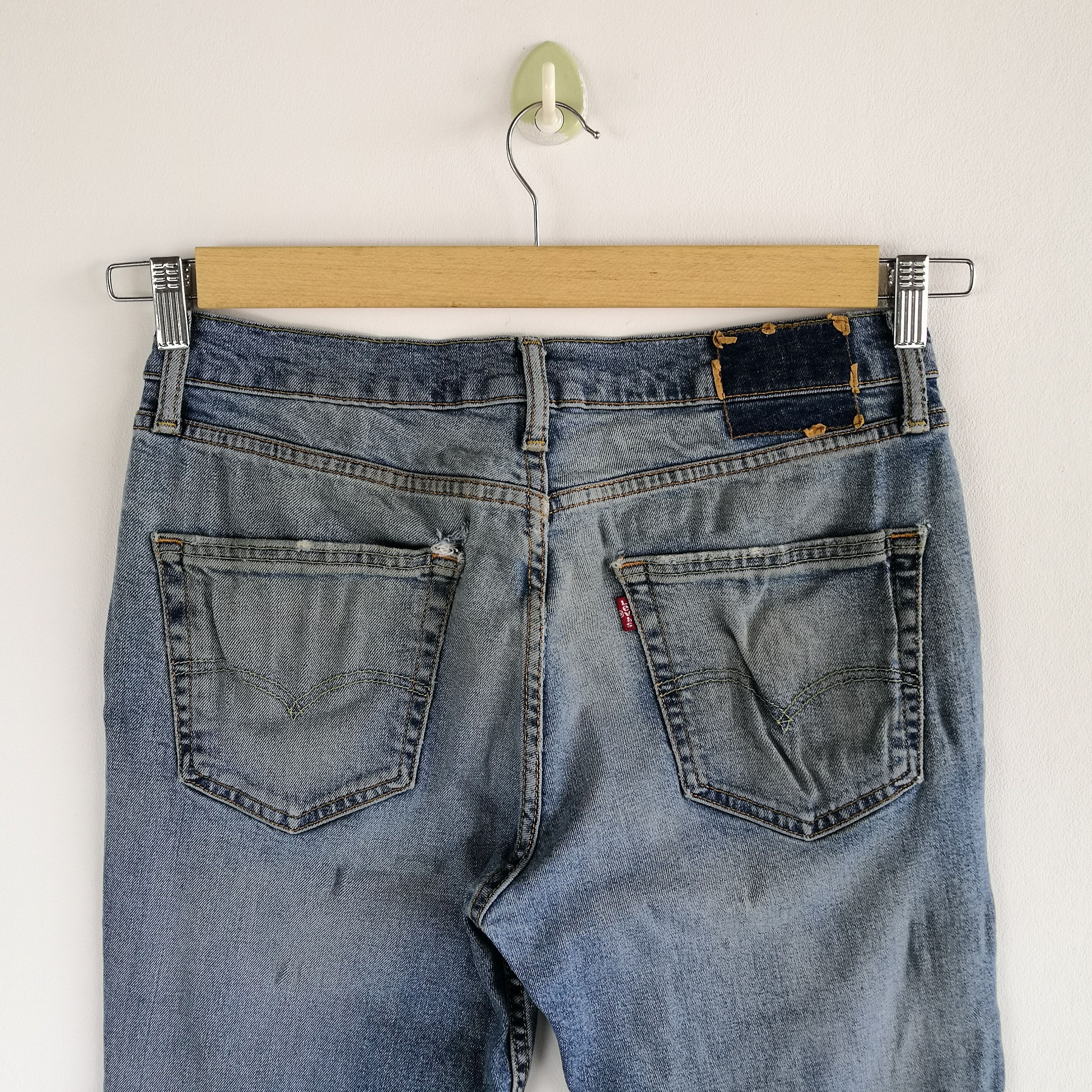 Levi's Vintage Levis Jeans Light Blue Levi's 550 Faded Blue Denim Size US 32 / EU 48 - 5 Thumbnail