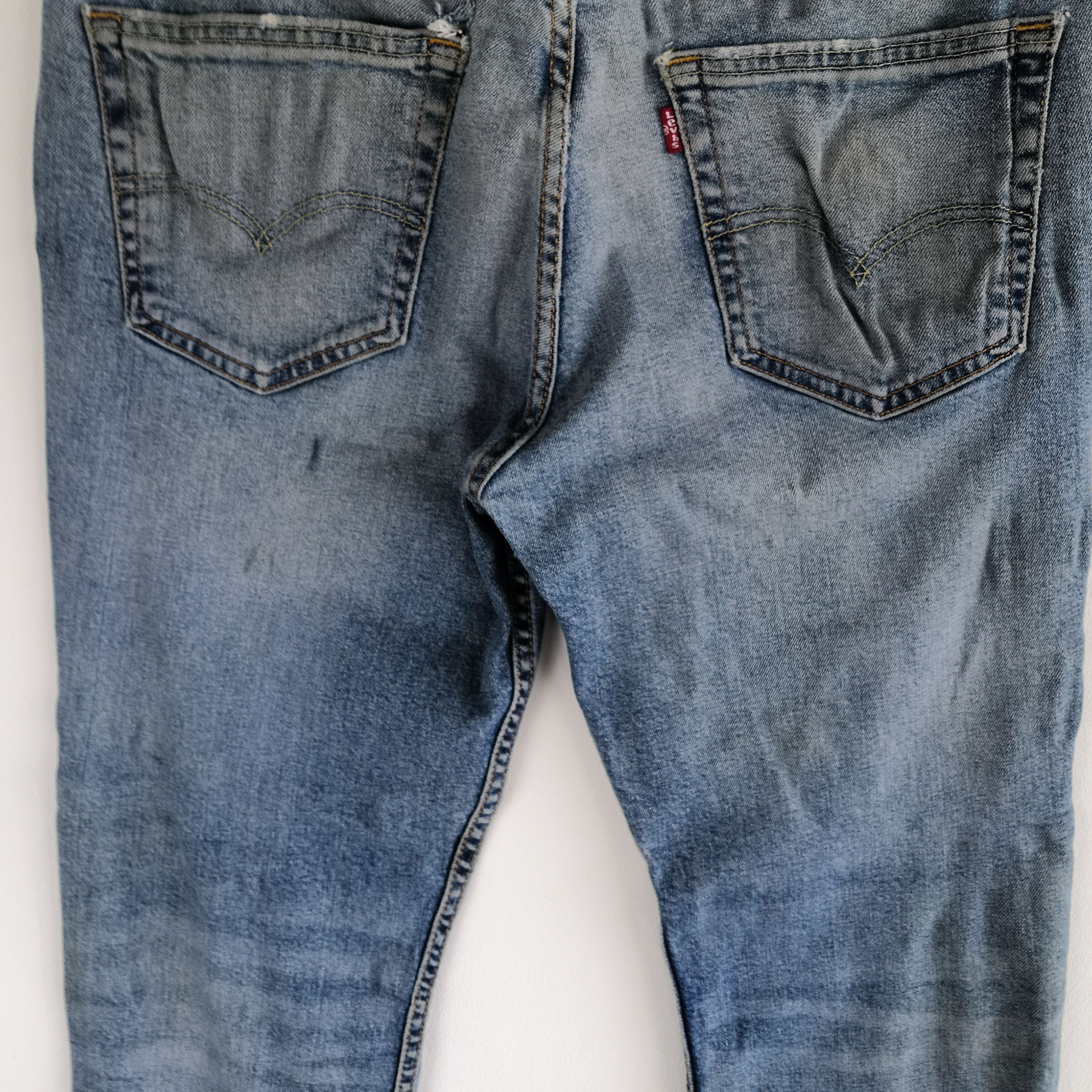 Levi's Vintage Levis Jeans Light Blue Levi's 550 Faded Blue Denim Size US 32 / EU 48 - 6 Thumbnail