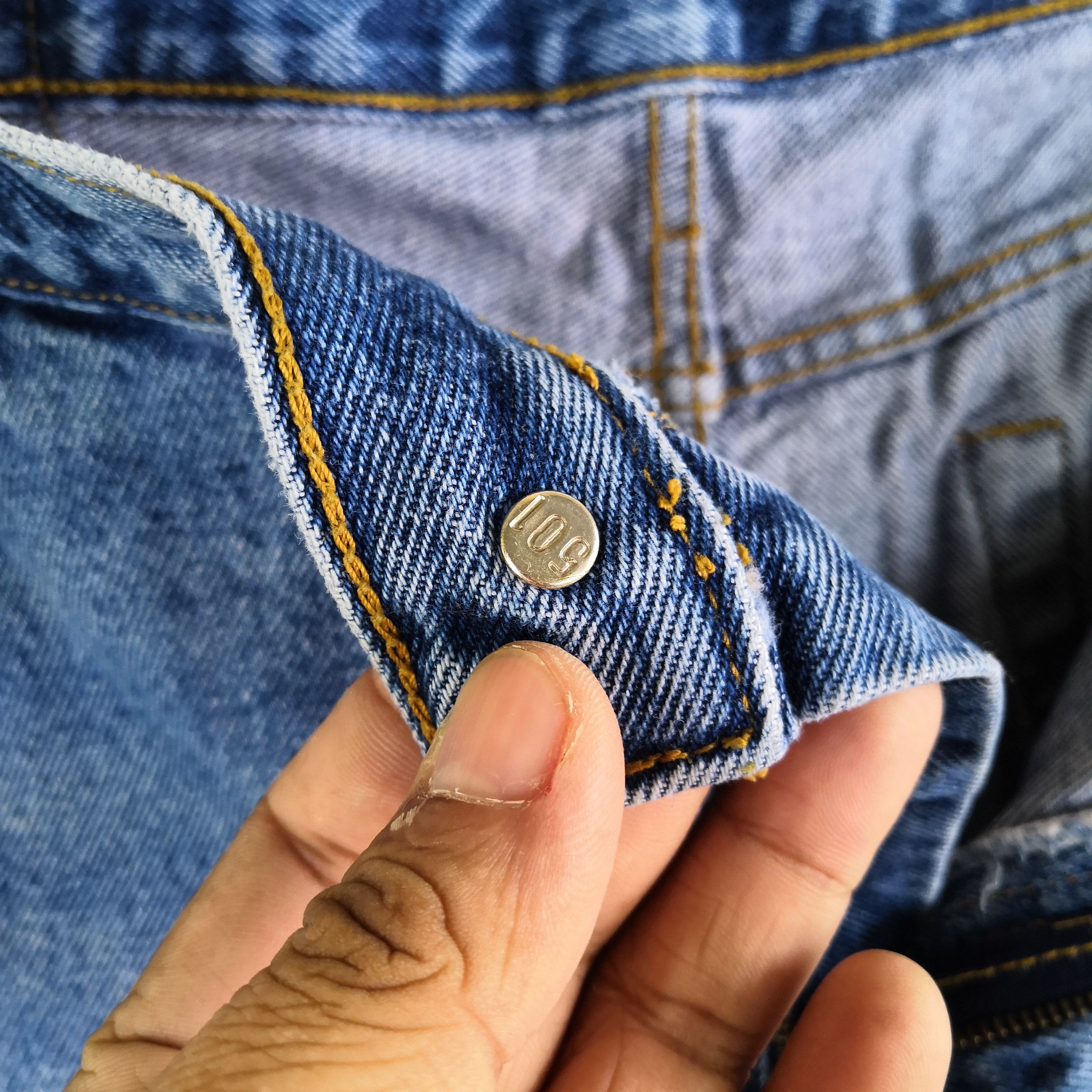 Levi's Vintage Levis 501 Jeans Levi's 501 Short Denim Pants Size US 34 / EU 50 - 6 Thumbnail