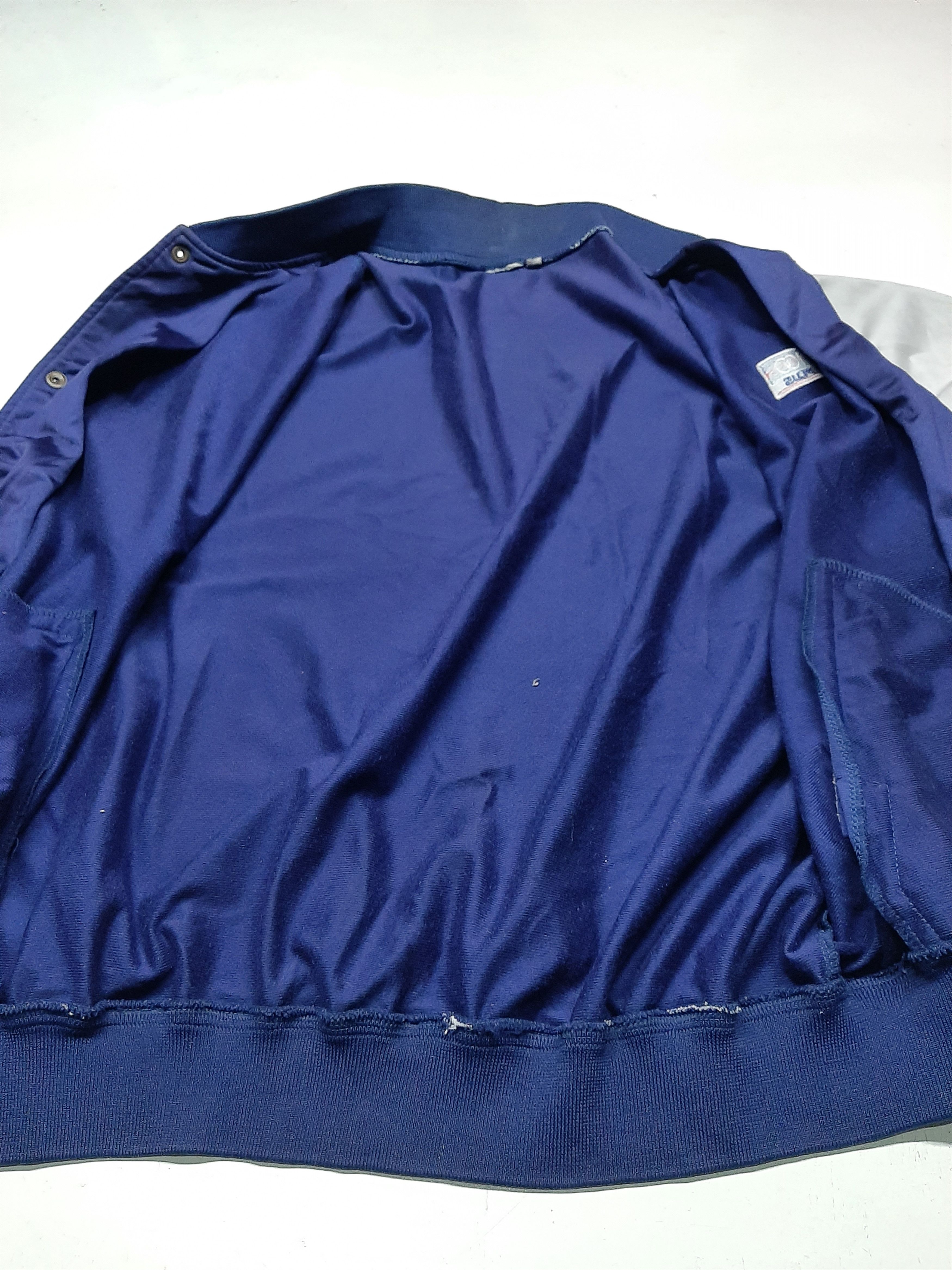 Vintage VINTAGE 100 PLUS EMBROIDERY SMALL LOGO SNAP BUTTON SWEATER Size US L / EU 52-54 / 3 - 6 Thumbnail