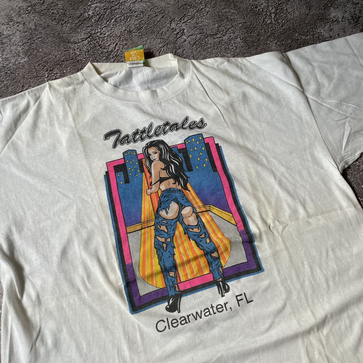 Vintage Vintage Y2K Sun Faded Graphic Tee Streetwear Skate Relaxed L Size US L / EU 52-54 / 3 - 5 Thumbnail