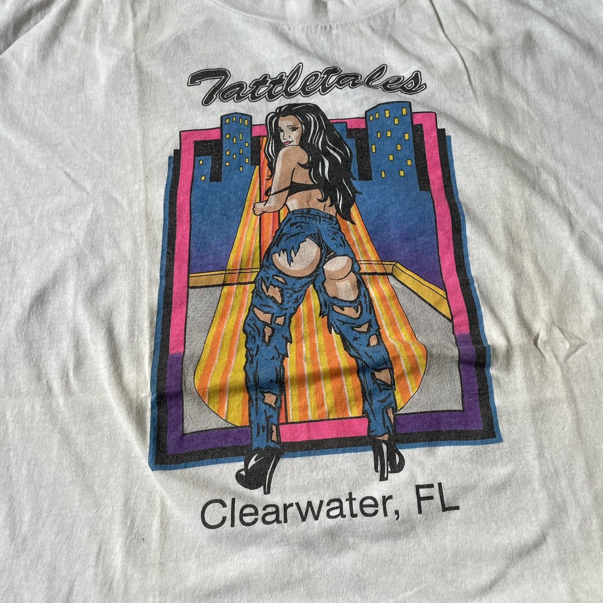 Vintage Vintage Y2K Sun Faded Graphic Tee Streetwear Skate Relaxed L Size US L / EU 52-54 / 3 - 6 Thumbnail