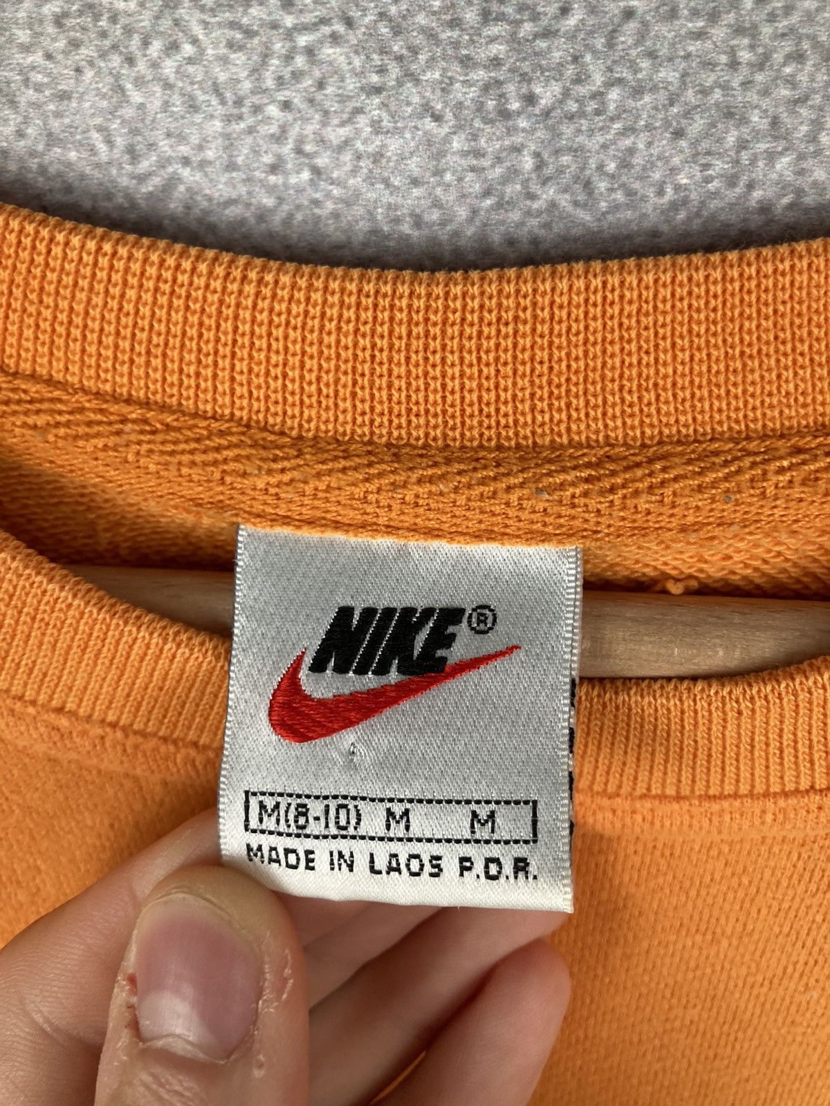 Nike Vintage Nike Center Swoosh Crewneck Embroidered Logo 90s Size US M / EU 48-50 / 2 - 5 Thumbnail