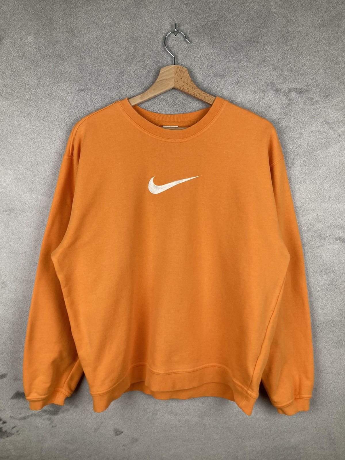 Nike Vintage Nike Center Swoosh Crewneck Embroidered Logo 90s Size US M / EU 48-50 / 2 - 1 Thumbnail