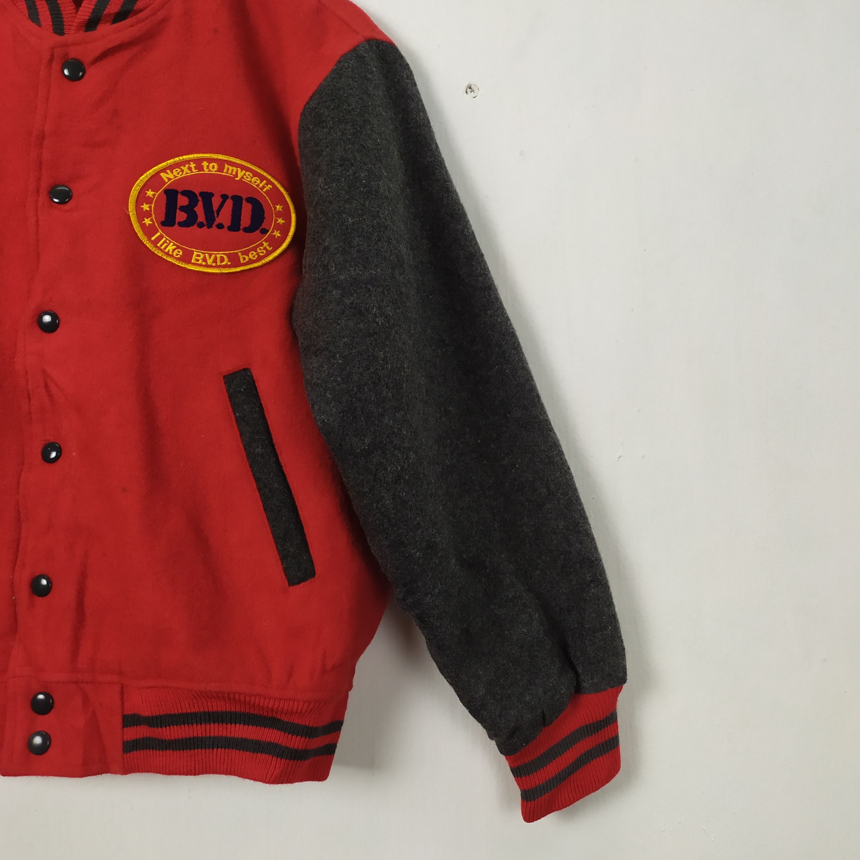 Japanese Brand Vintage B.V.D Wool Varsity jacket Size US M / EU 48-50 / 2 - 3 Thumbnail