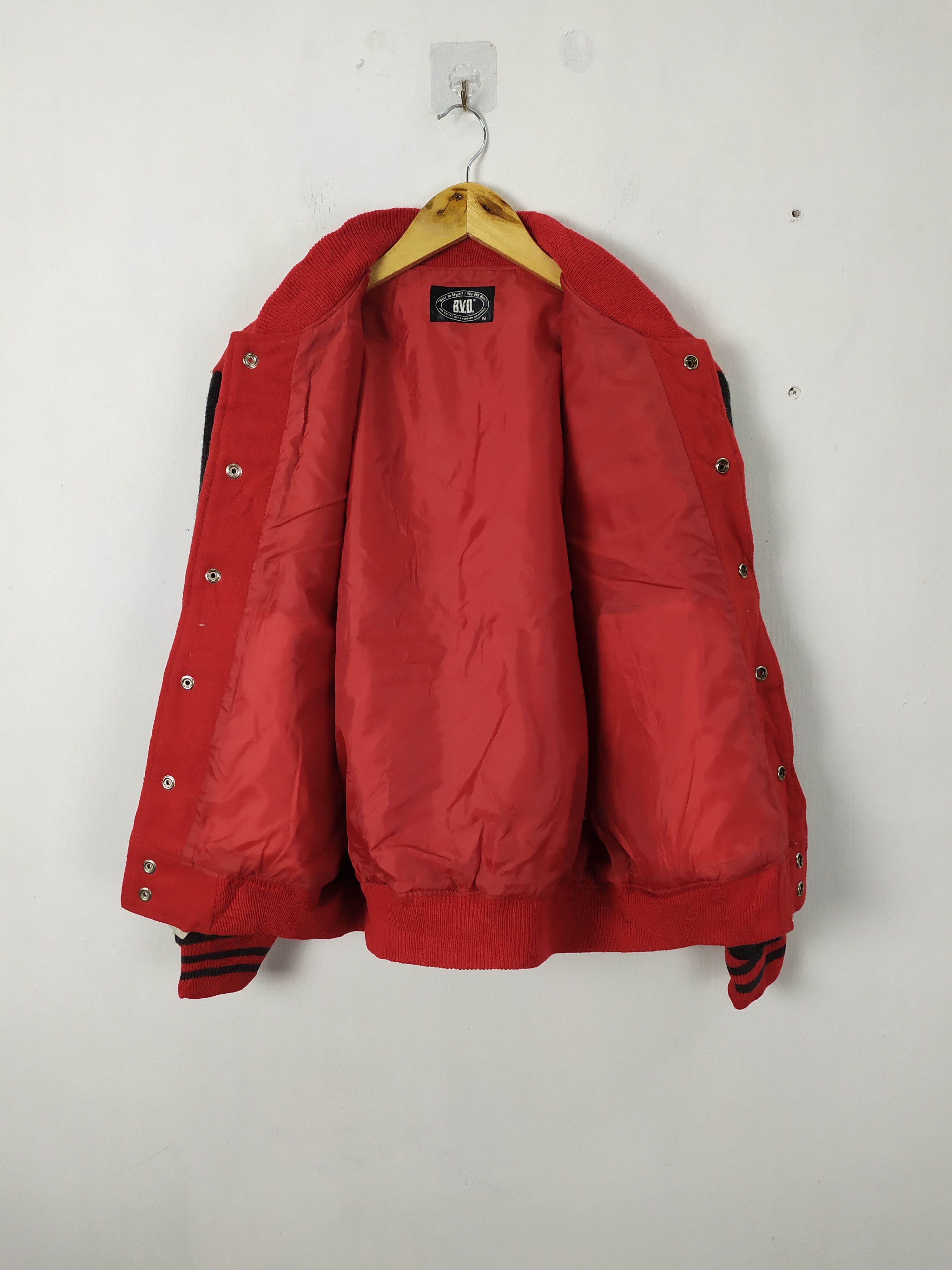 Japanese Brand Vintage B.V.D Wool Varsity jacket Size US M / EU 48-50 / 2 - 7 Thumbnail