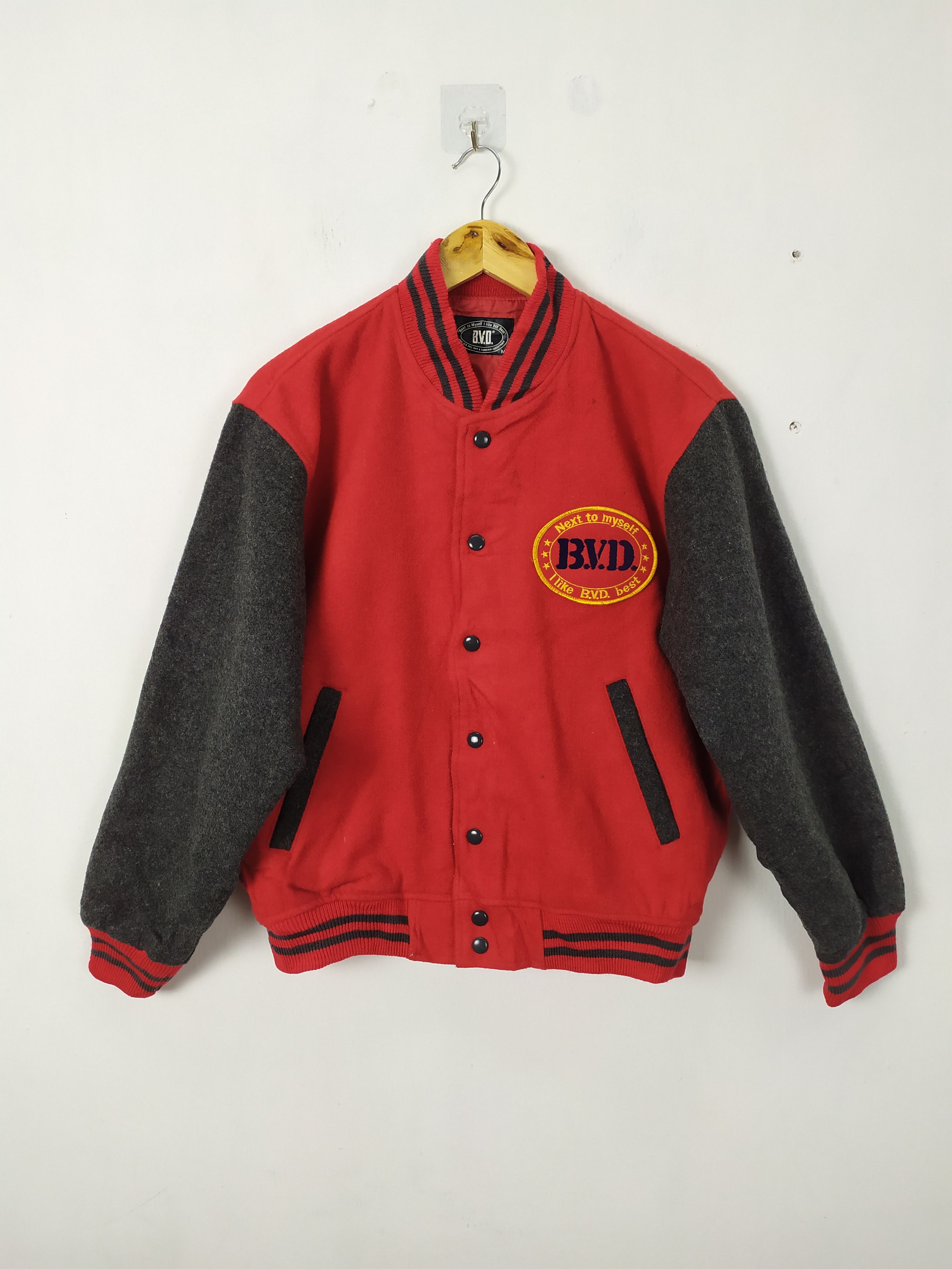 Japanese Brand Vintage B.V.D Wool Varsity jacket Size US M / EU 48-50 / 2 - 1 Thumbnail
