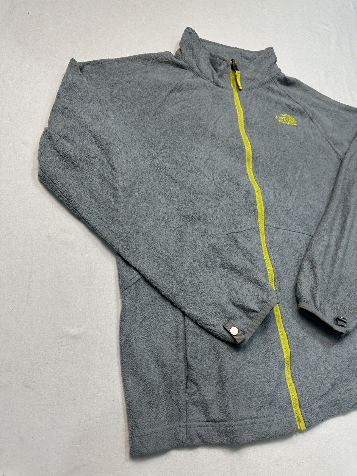 The North Face TNF outdoor fleece jacket for Boys XL or Men M Size US M / EU 48-50 / 2 - 7 Thumbnail