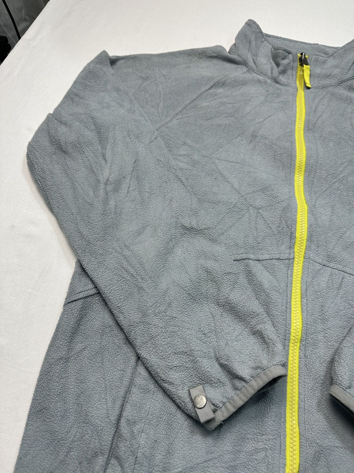 The North Face TNF outdoor fleece jacket for Boys XL or Men M Size US M / EU 48-50 / 2 - 8 Thumbnail