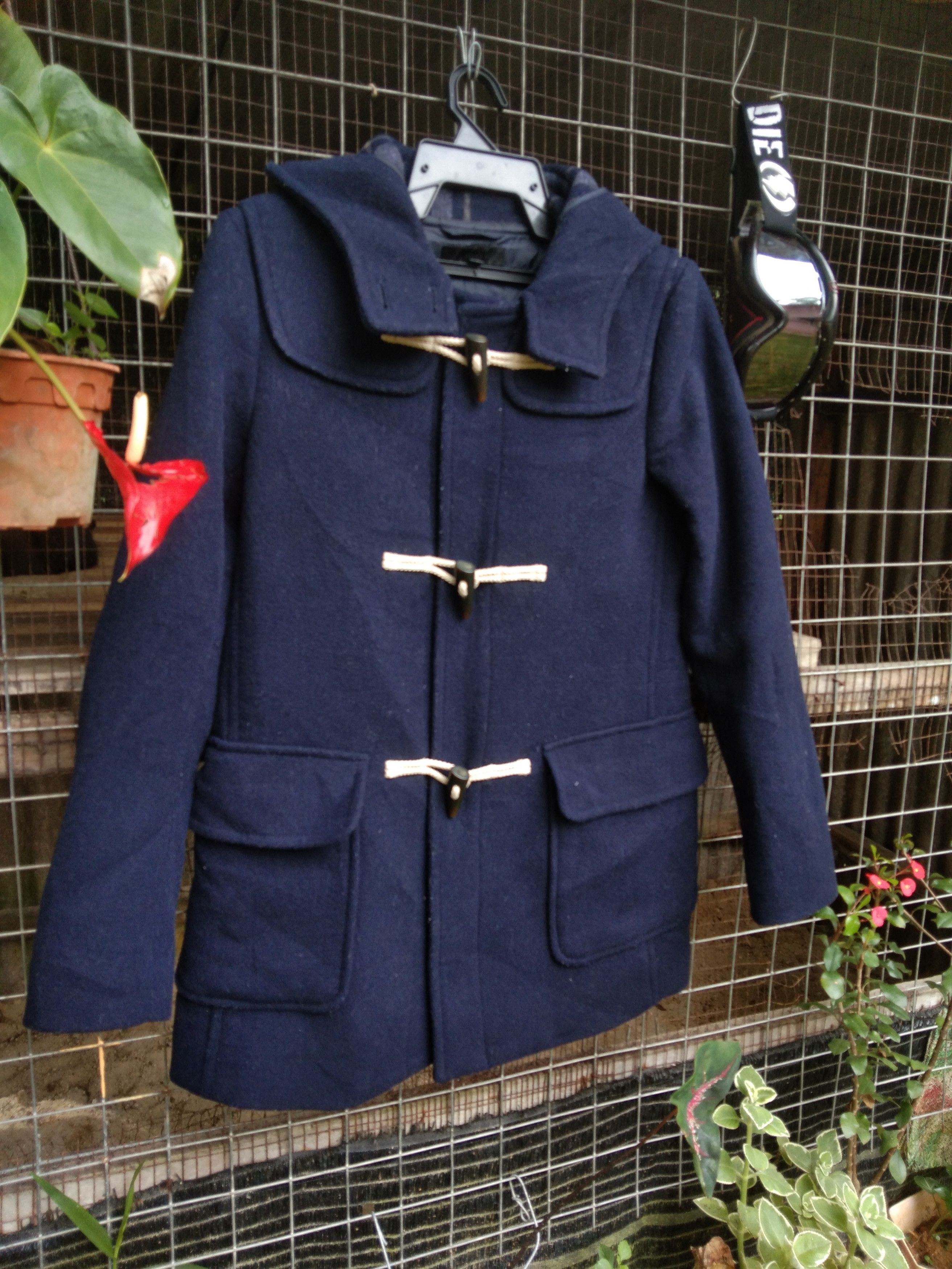 UNIQLO NAVY BLUE WOOL DUFFLE COAT