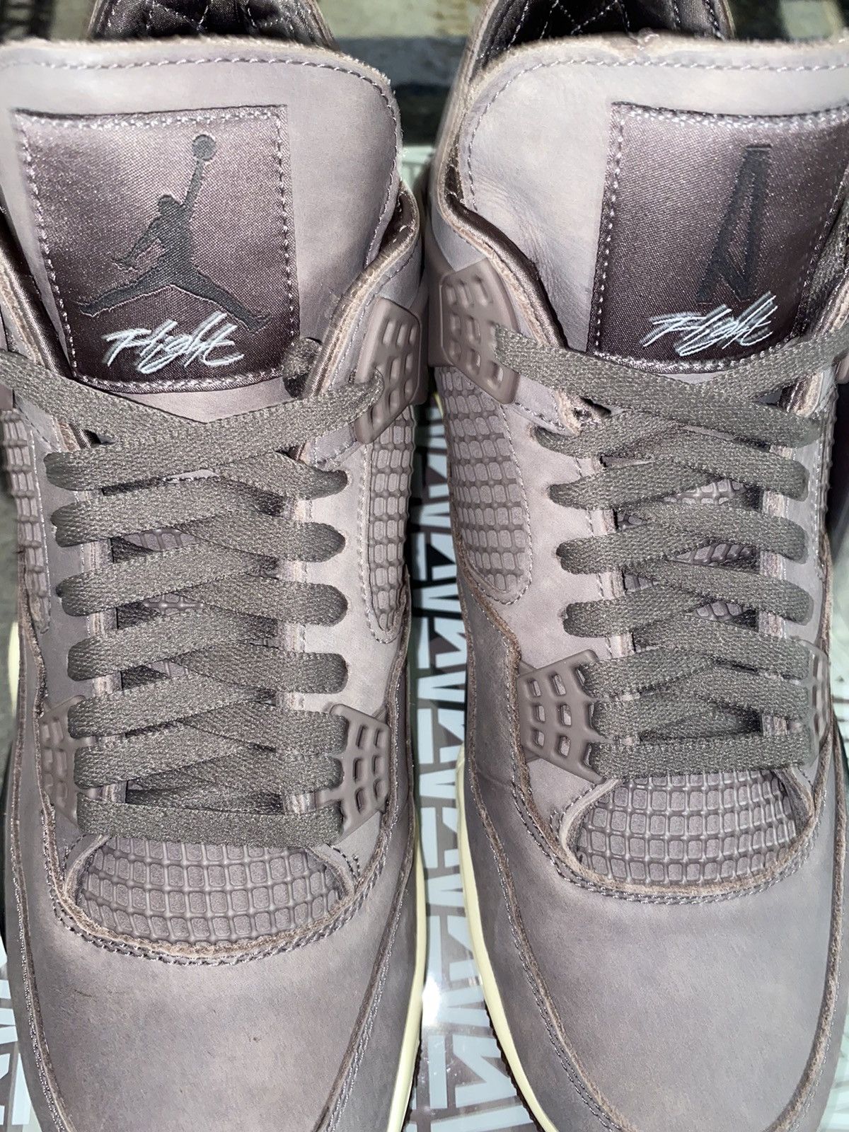 A Ma Maniere × Jordan Brand × Nike Jordan 4 Retro A Ma Maniere Violet Ore Size US 11.5 / EU 44-45 - 7 Thumbnail