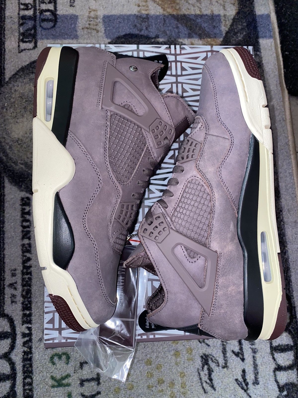 A Ma Maniere × Jordan Brand × Nike Jordan 4 Retro A Ma Maniere Violet Ore Size US 11.5 / EU 44-45 - 2 Thumbnail