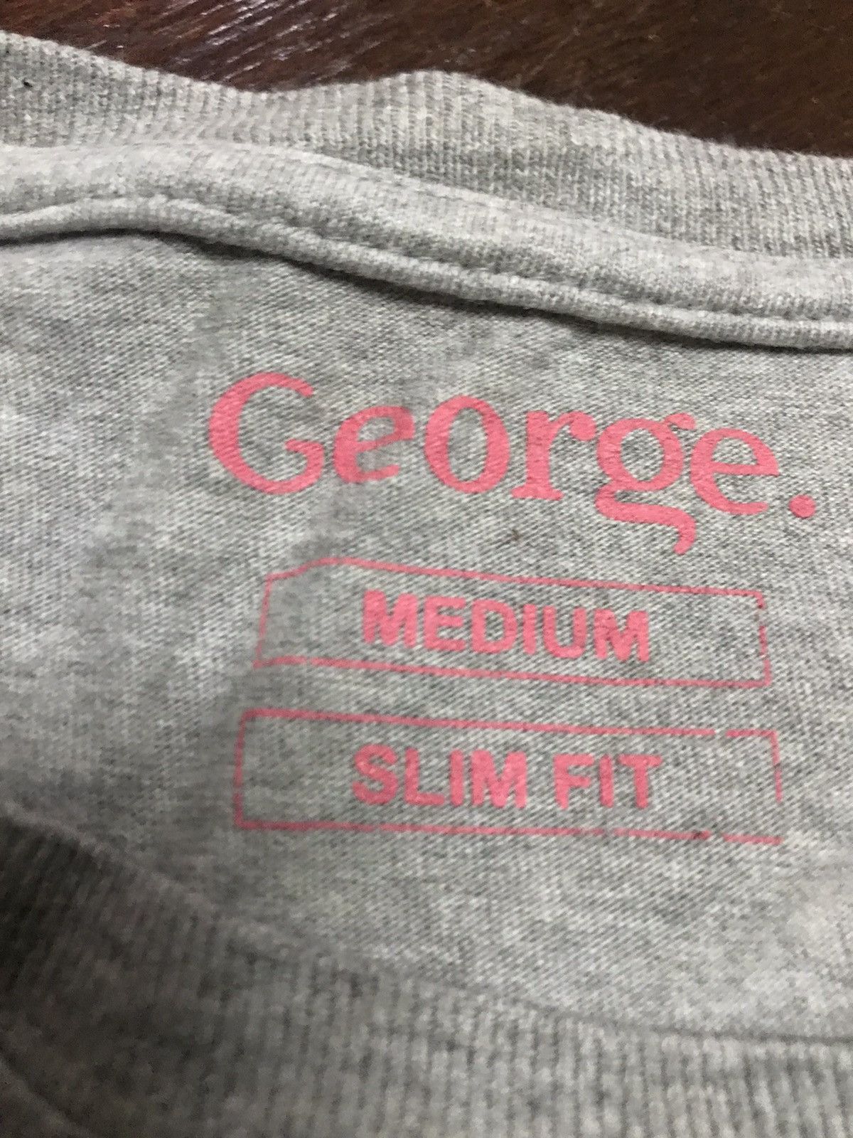 George George tshirt slim fit medium size Size US M / EU 48-50 / 2 - 3 Thumbnail