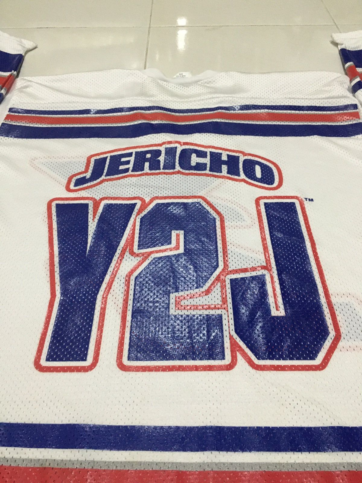 WWE VINTAGE JERICHO Y2J HOCKEY JERSEY Size US XL / EU 56 / 4 - 6 Thumbnail