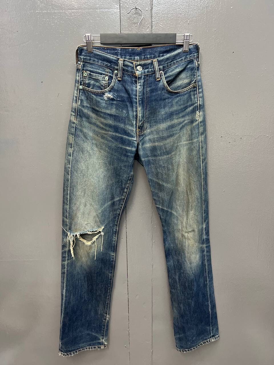 Levi's VINTAGE LEVI’S BIG E SELVEDGE JEANS LOT J2 SIZE 28 Size US 28 / EU 44 - 1 Thumbnail