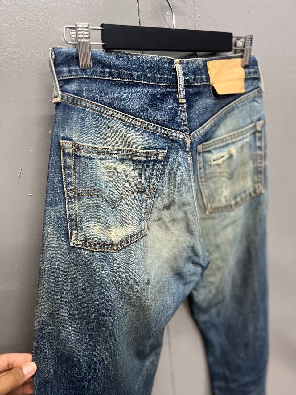 Levi's VINTAGE LEVI’S BIG E SELVEDGE JEANS LOT J2 SIZE 28 Size US 28 / EU 44 - 10 Thumbnail
