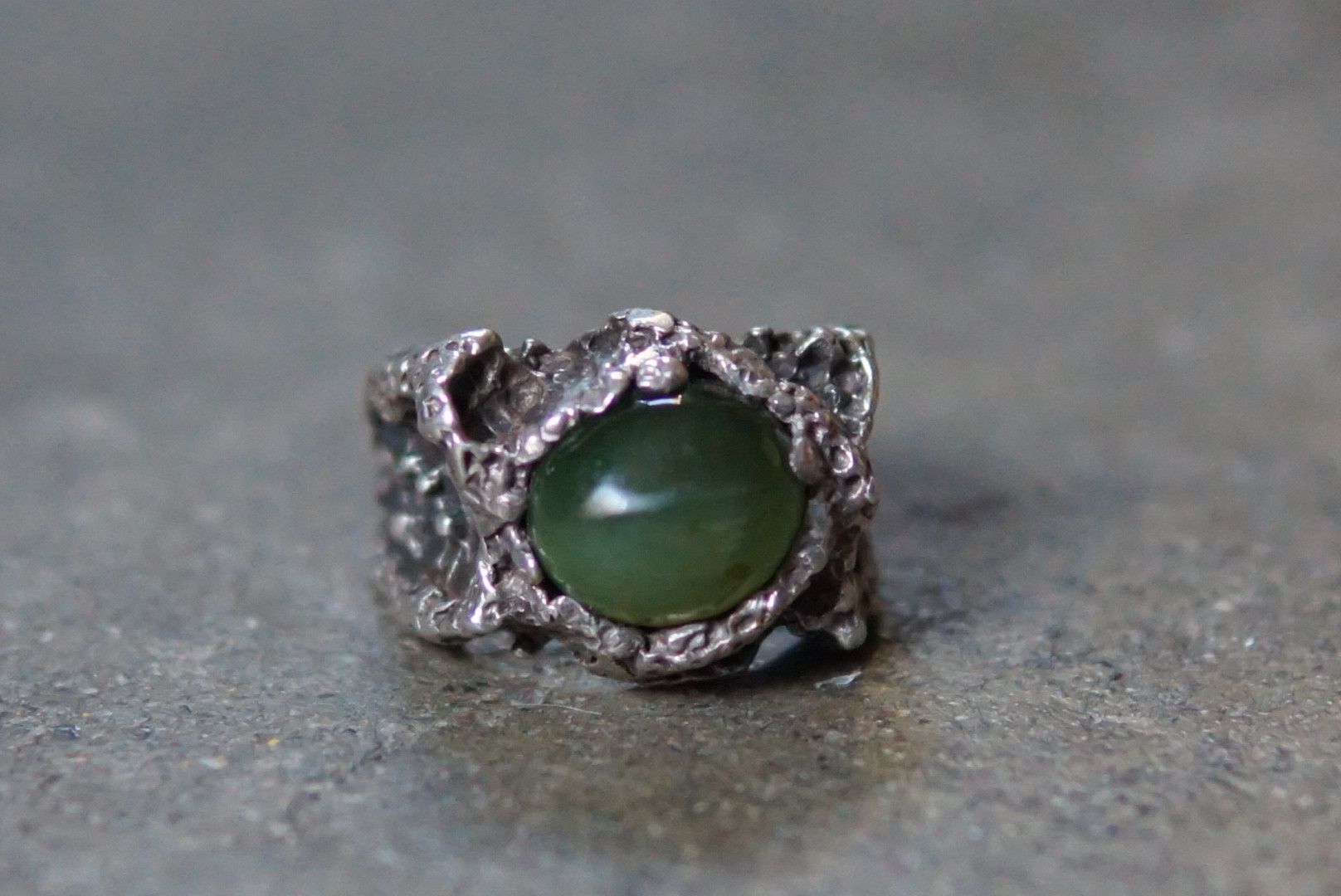 Jewelry Vintage Sterling Silver Ring 8.25 Brutalist Avant Garde Size ONE SIZE - 3 Thumbnail