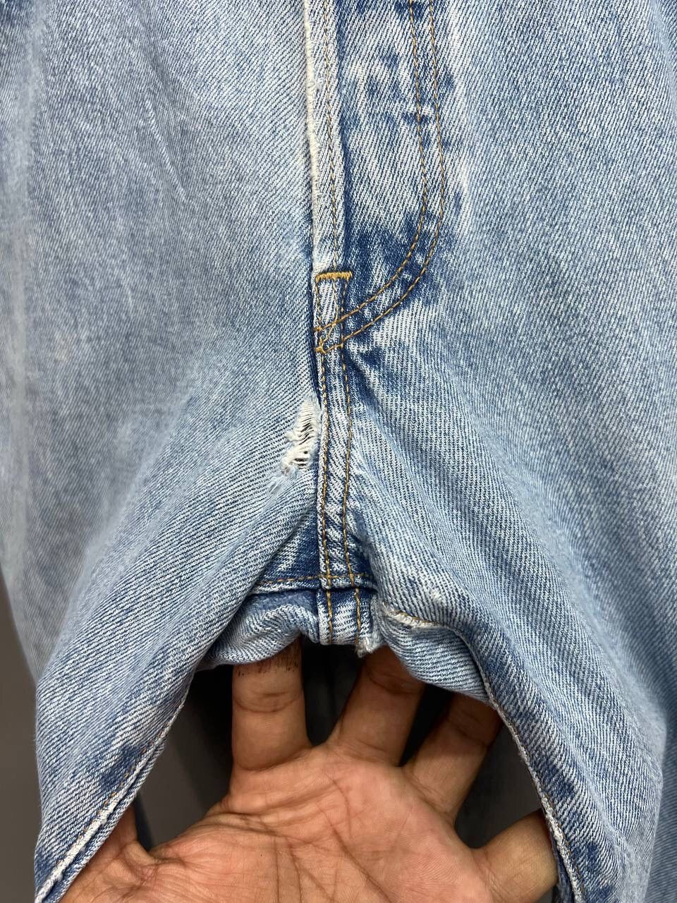 Levi's VINTAGE LEVI’S 501 JEANS Size US 33 - 7 Thumbnail