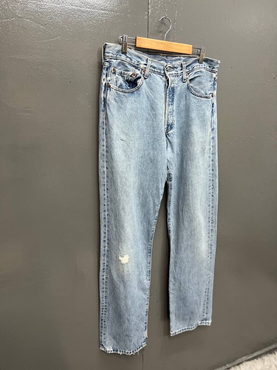Levi's VINTAGE LEVI’S 501 JEANS Size US 33 - 2 Thumbnail