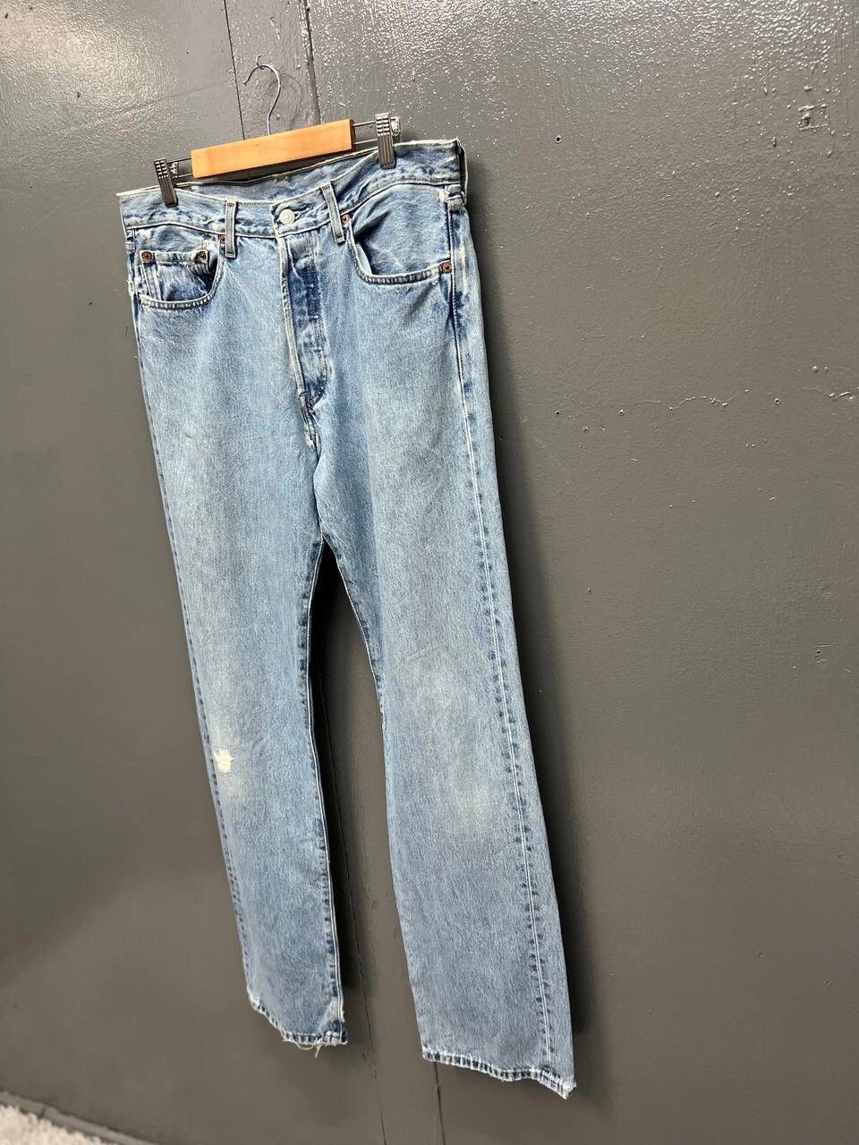 Levi's VINTAGE LEVI’S 501 JEANS Size US 33 - 3 Thumbnail