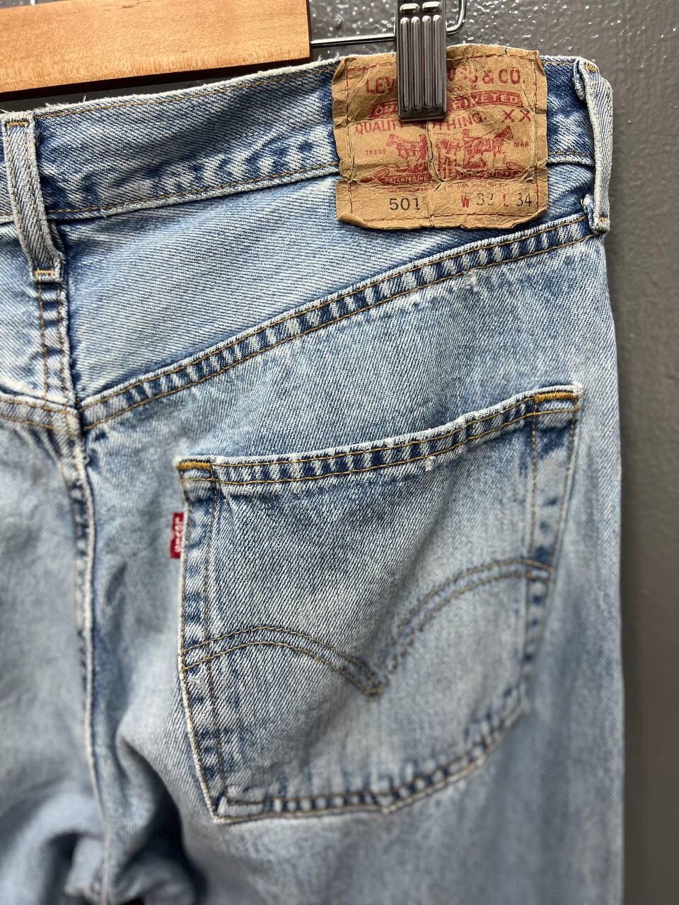 Levi's VINTAGE LEVI’S 501 JEANS Size US 33 - 9 Thumbnail