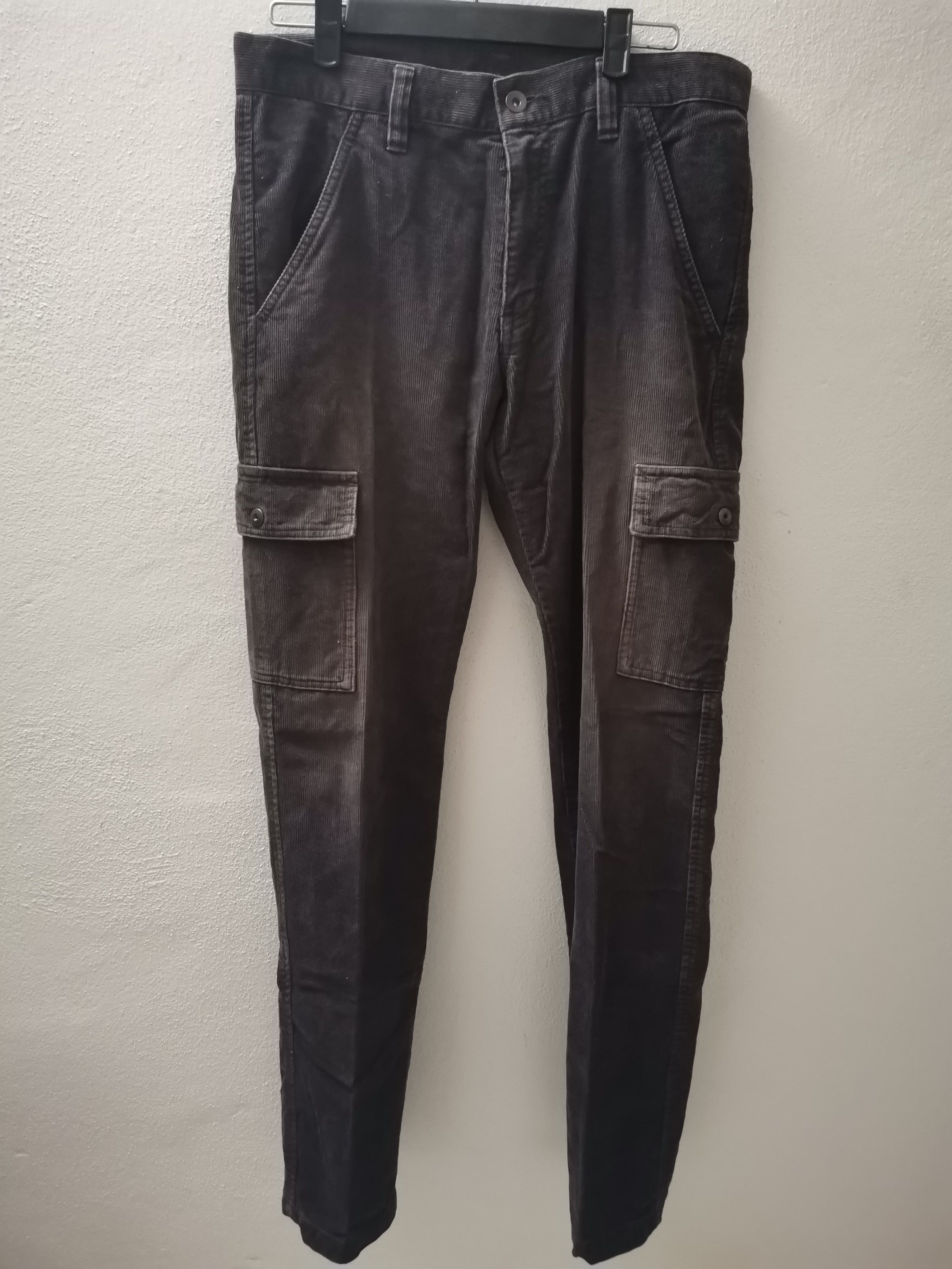 Uniqlo Uniqlo Corduroy Cargo Pants Size US 32 / EU 48 - 1 Thumbnail