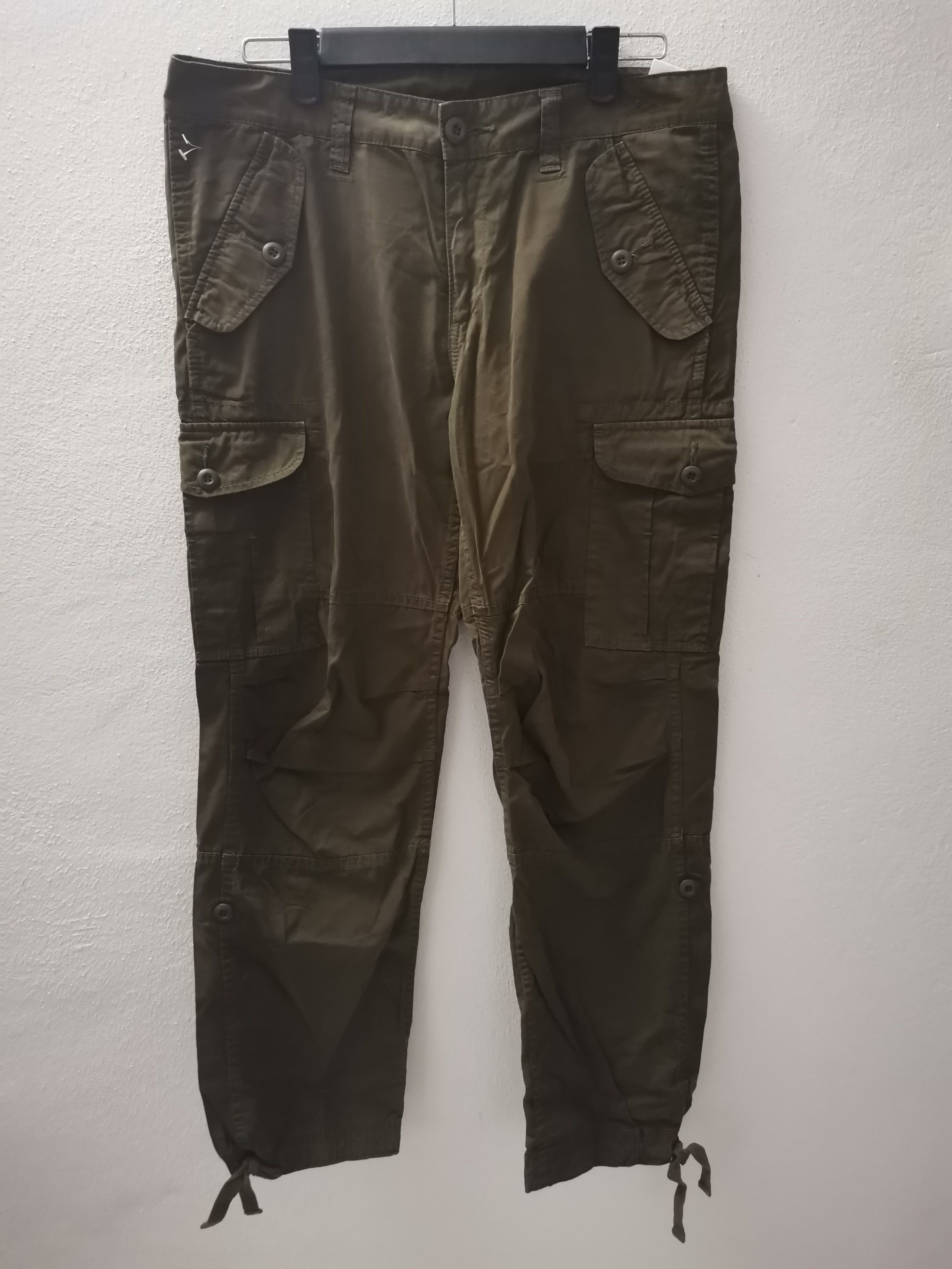 Japanese Brand Uniqlo Cargo Pants Multipockets Tactical Pants Size US 32 / EU 48 - 1 Thumbnail