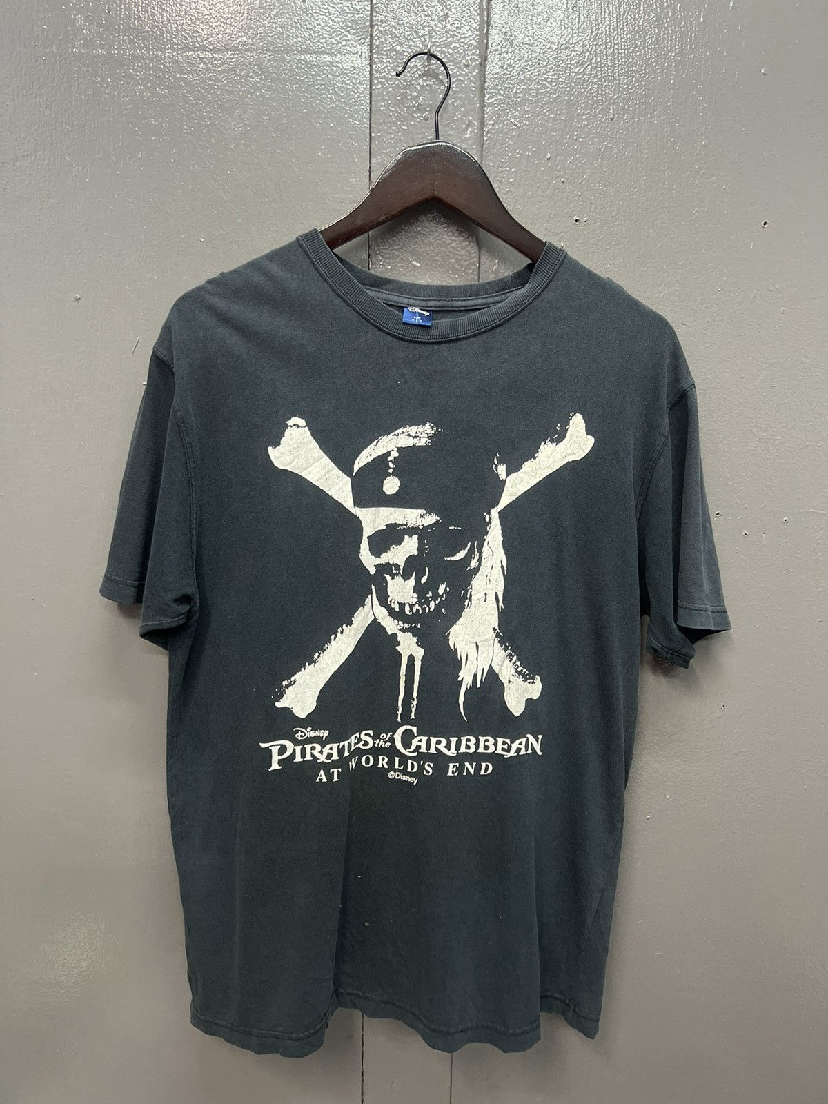 Disney VINTAGE PIRATES OF THE CARIBBEAN TEES Size US L / EU 52-54 / 3 - 1 Thumbnail