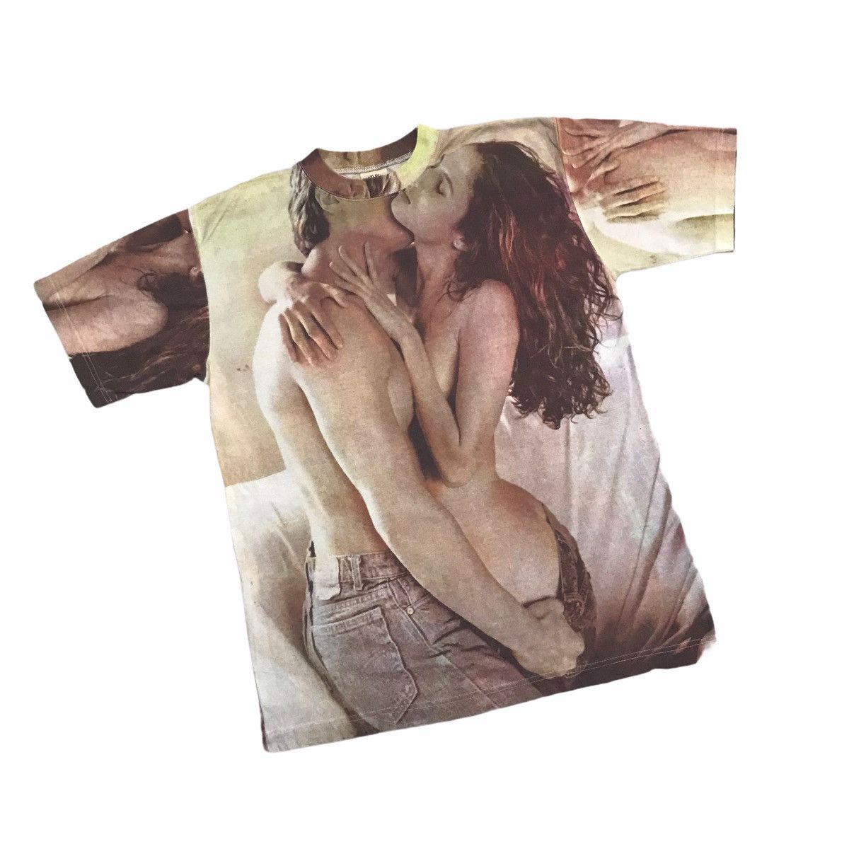 POP MAGAZINE Vintage Bootleg HUG KISS Fullprint by Bruce Weber Tee Size US L / EU 52-54 / 3 - 7 Thumbnail