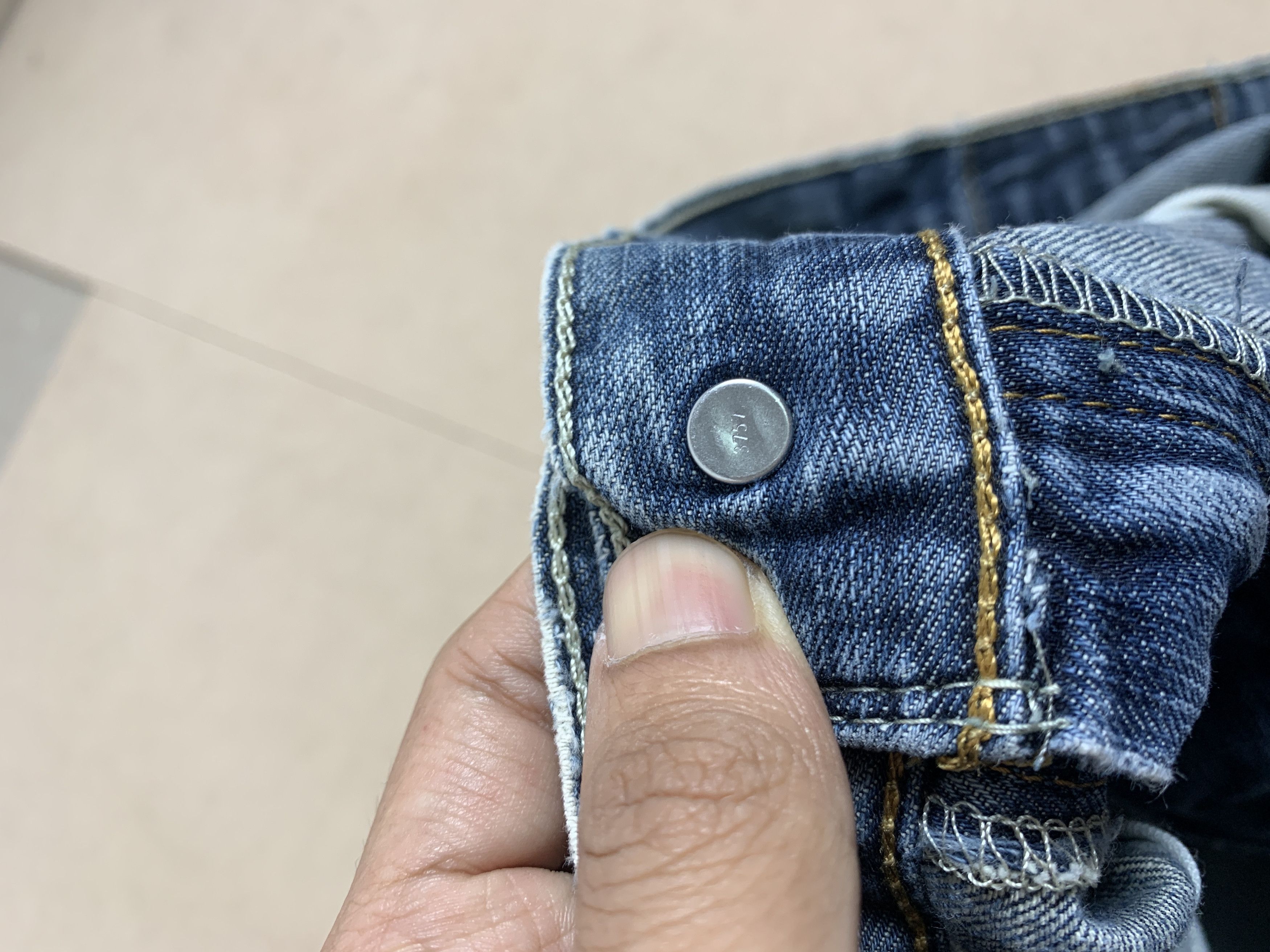 Levi's × Vintage Vintage LEVI'S 527 Distressed Flared Faded Bootcut Mid Wash Size US 32 / EU 48 - 16 Thumbnail