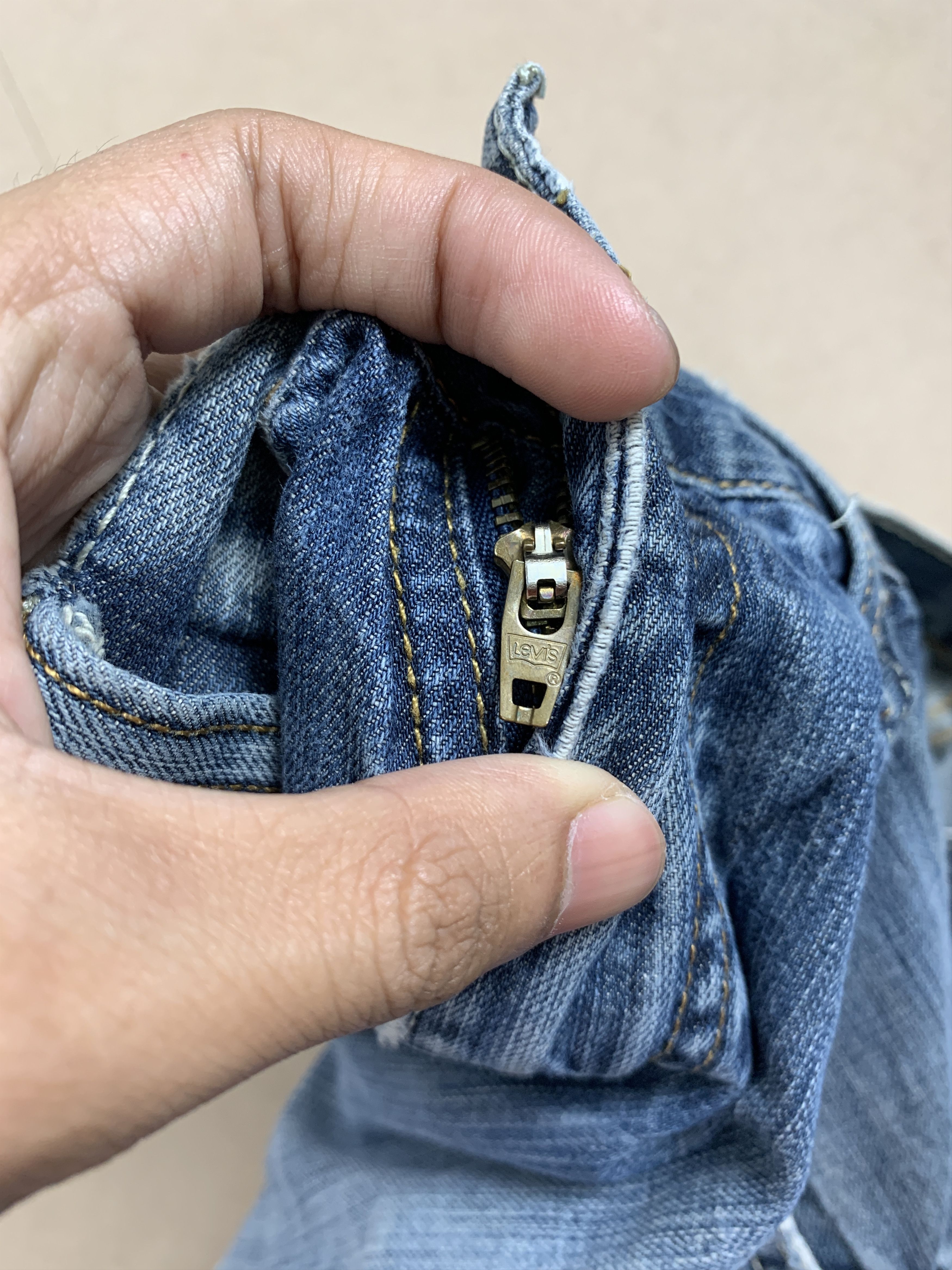 Levi's × Vintage Vintage LEVI'S 527 Distressed Flared Faded Bootcut Mid Wash Size US 32 / EU 48 - 18 Thumbnail