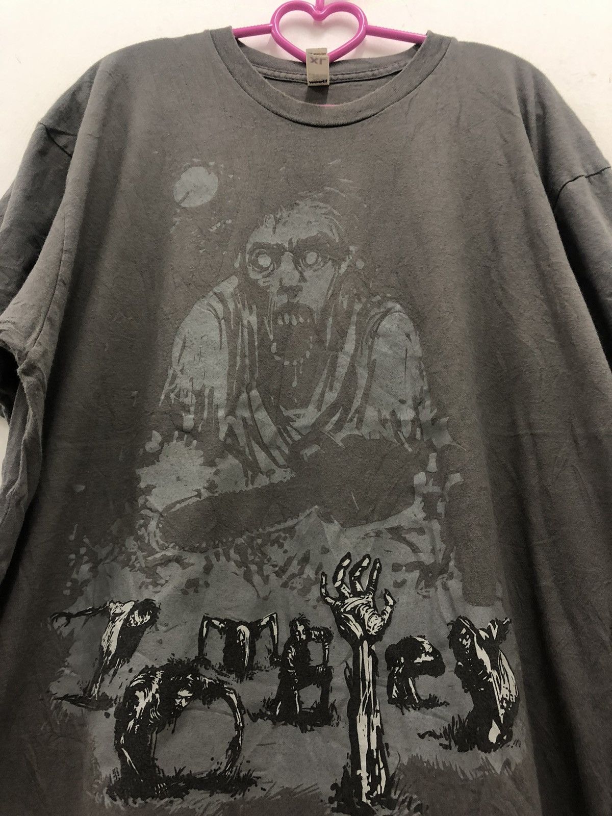 Other Rare ZOMBIES Movie Shirt Size US XL / EU 56 / 4 - 2 Thumbnail