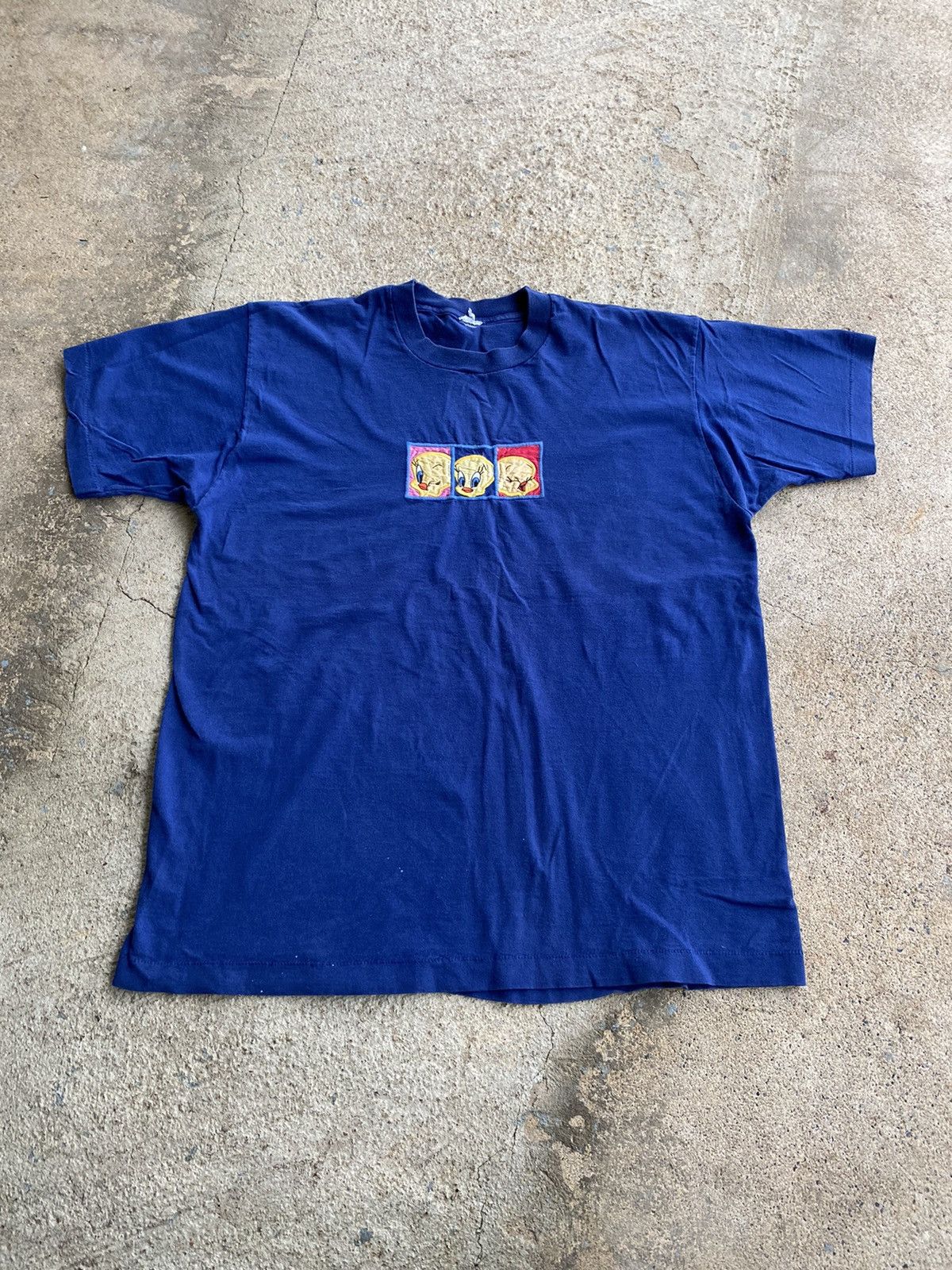 Vintage Vintage 90’s Tweety Bird Box Logo Looney Tunes Shirt Size US L / EU 52-54 / 3 - 1 Thumbnail