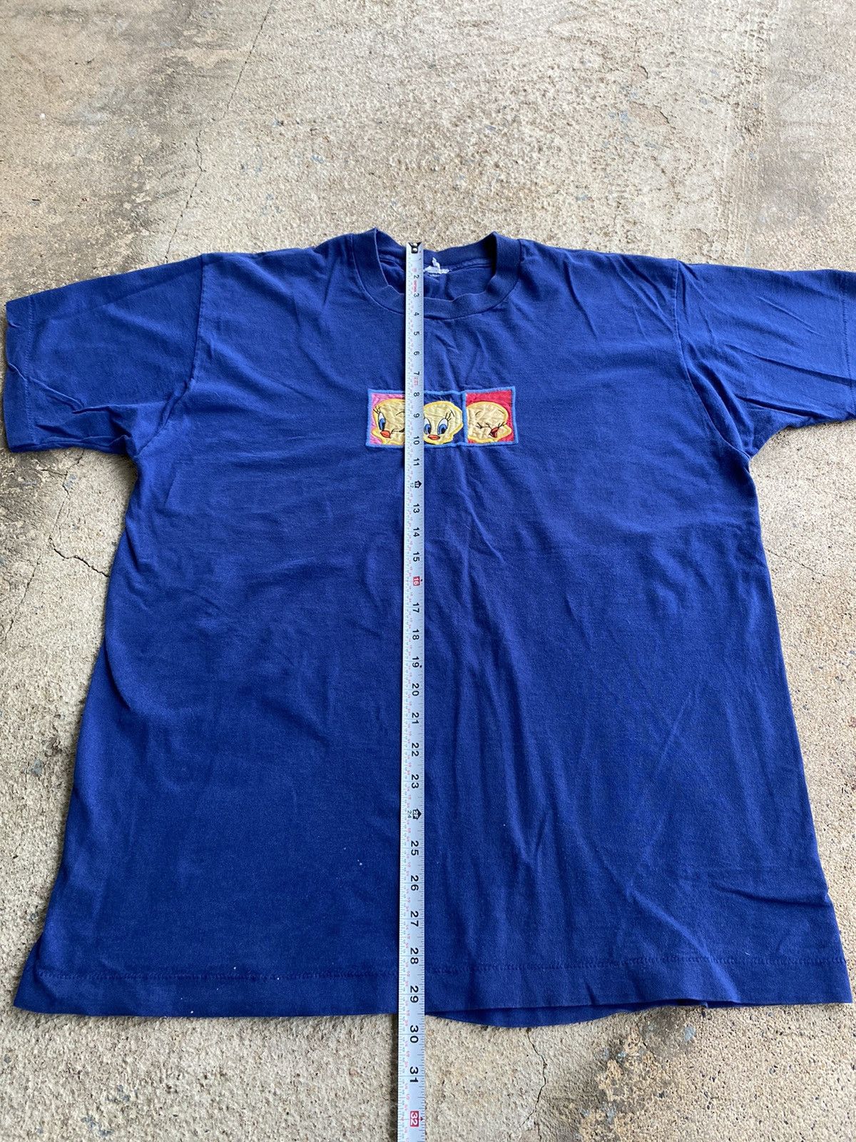 Vintage Vintage 90’s Tweety Bird Box Logo Looney Tunes Shirt Size US L / EU 52-54 / 3 - 9 Thumbnail