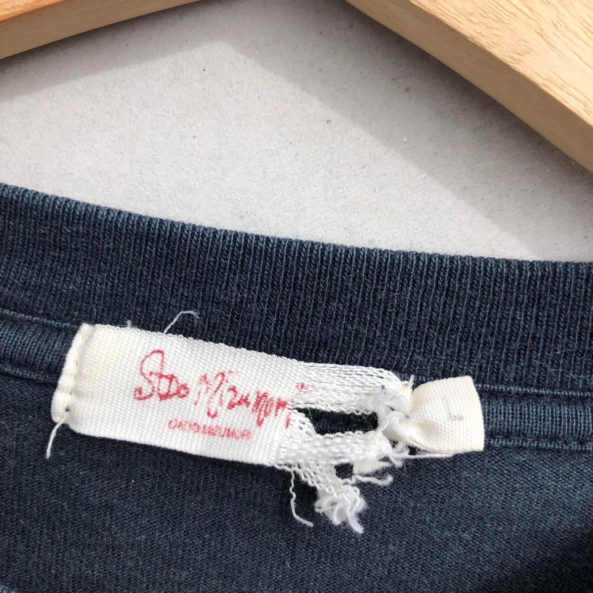 Band Tees RARE🔥 J'aime Paris Au Mois De Mai • Charles Aznavour Size US S / EU 44-46 / 1 - 3 Thumbnail