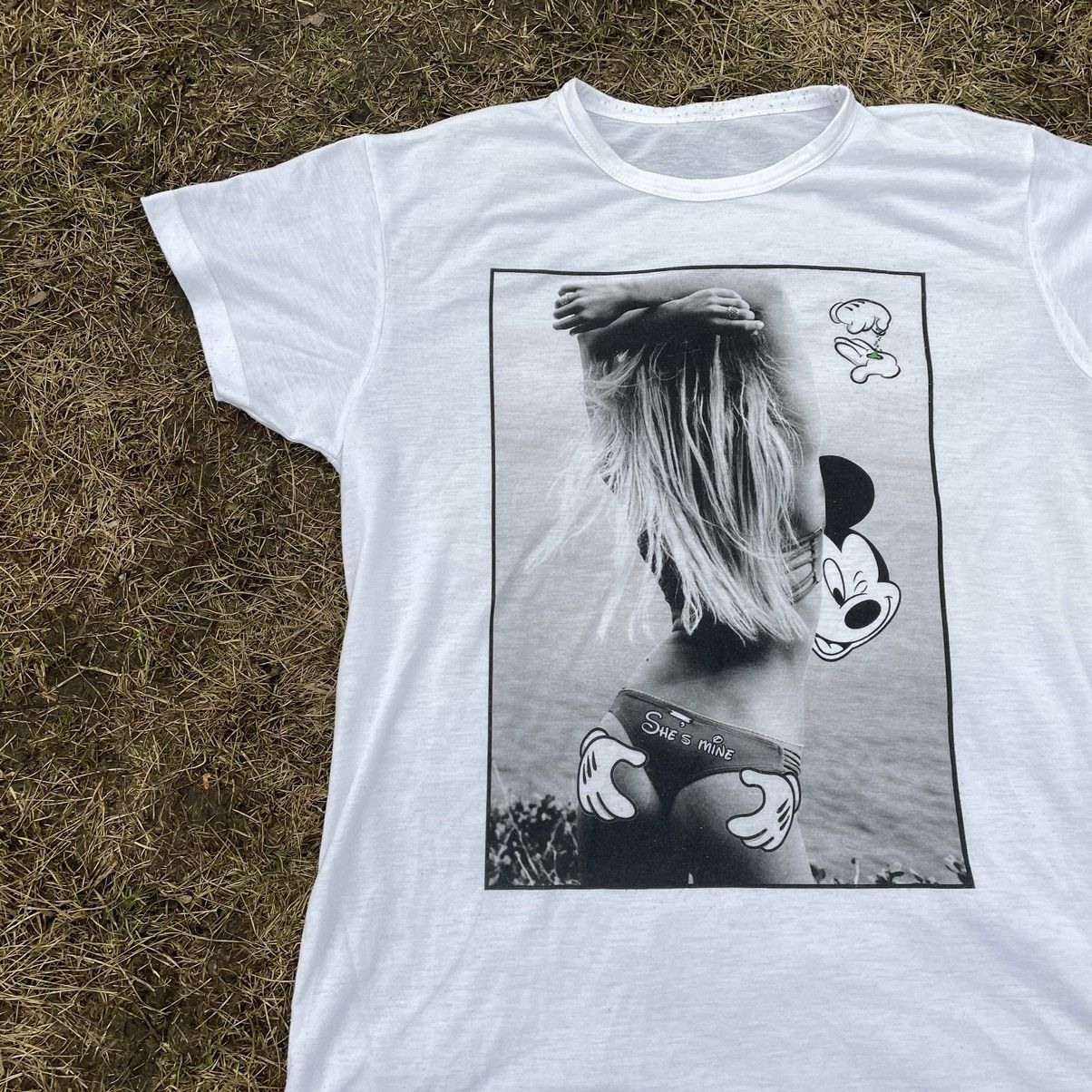 Vintage Vintage Y2K Graphic Tee Sun Faded Streetwear Underground L Size US L / EU 52-54 / 3 - 3 Thumbnail