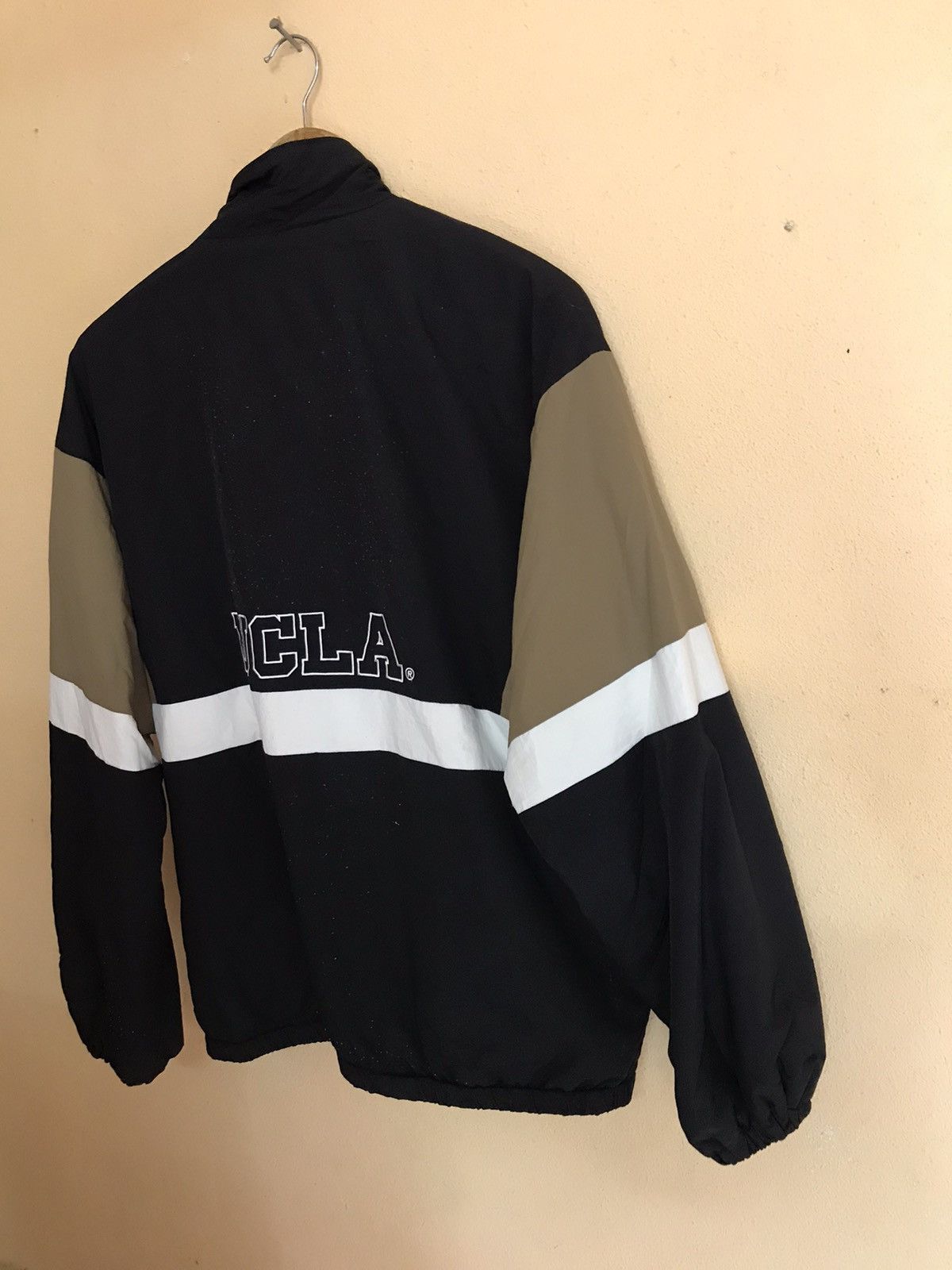 NFL RARE UCLA BRUINS MULTICOLORS JACKET Size US M / EU 48-50 / 2 - 7 Thumbnail