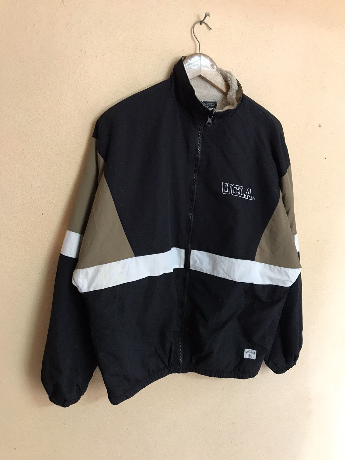 NFL RARE UCLA BRUINS MULTICOLORS JACKET Size US M / EU 48-50 / 2 - 4 Thumbnail