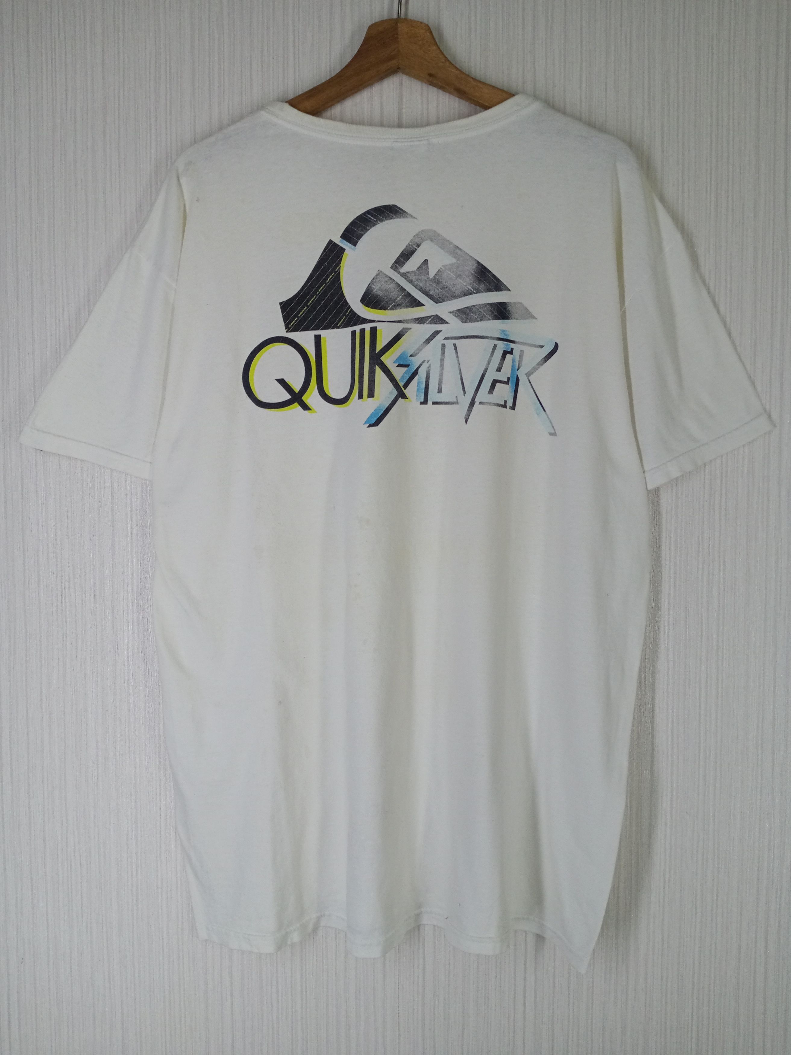 Vintage Quiksilver Surfing Big Logo Tshirt