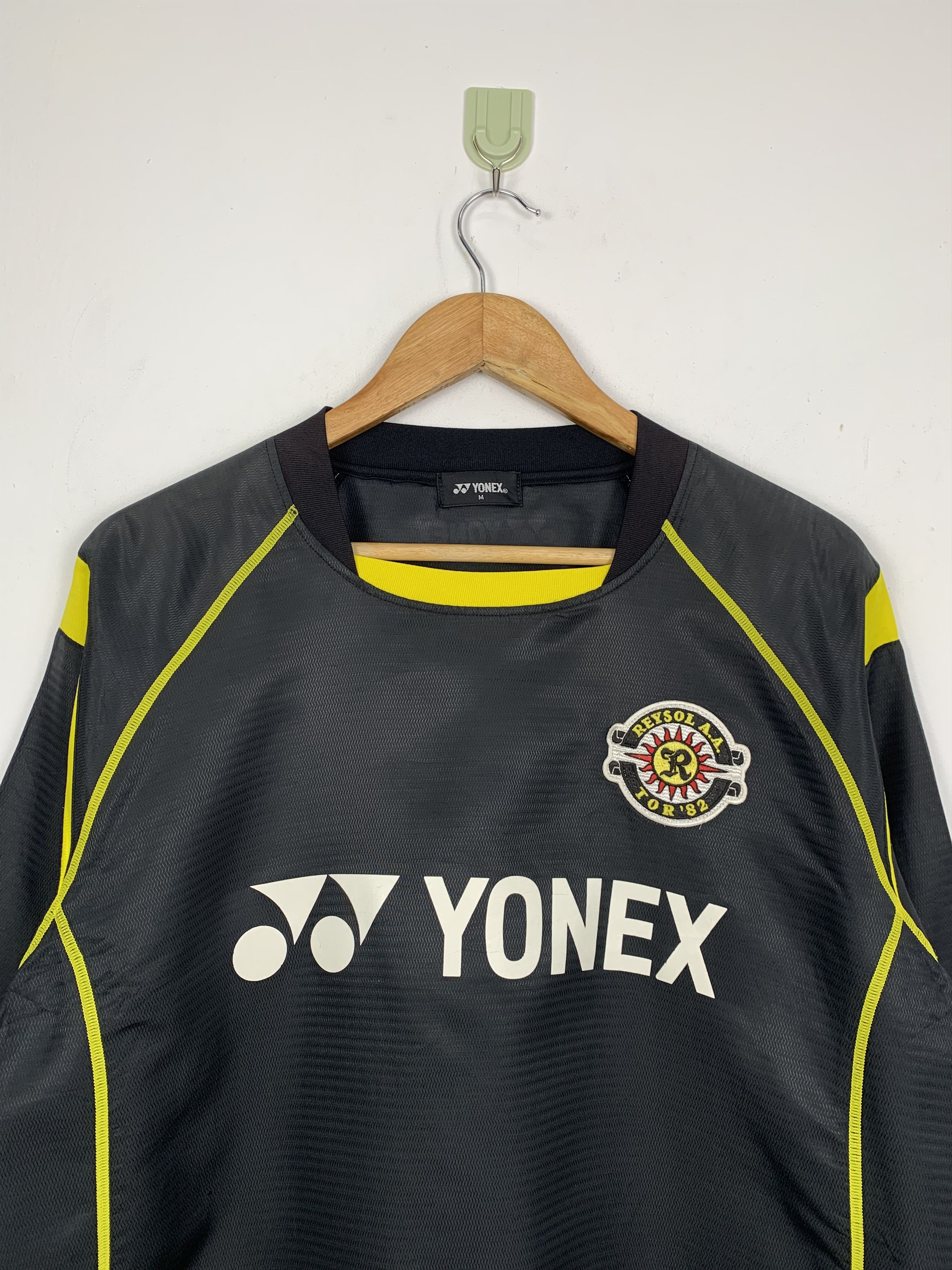 Japanese Brand Vintage YONEX Football Soccer Jerseys J0608 Size US S / EU 44-46 / 1 - 2 Thumbnail