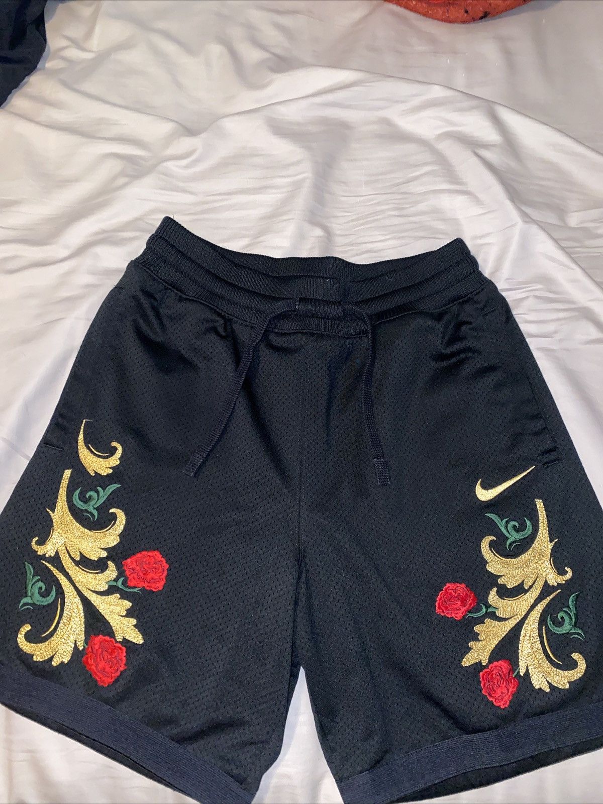 Lebron shop kith shorts