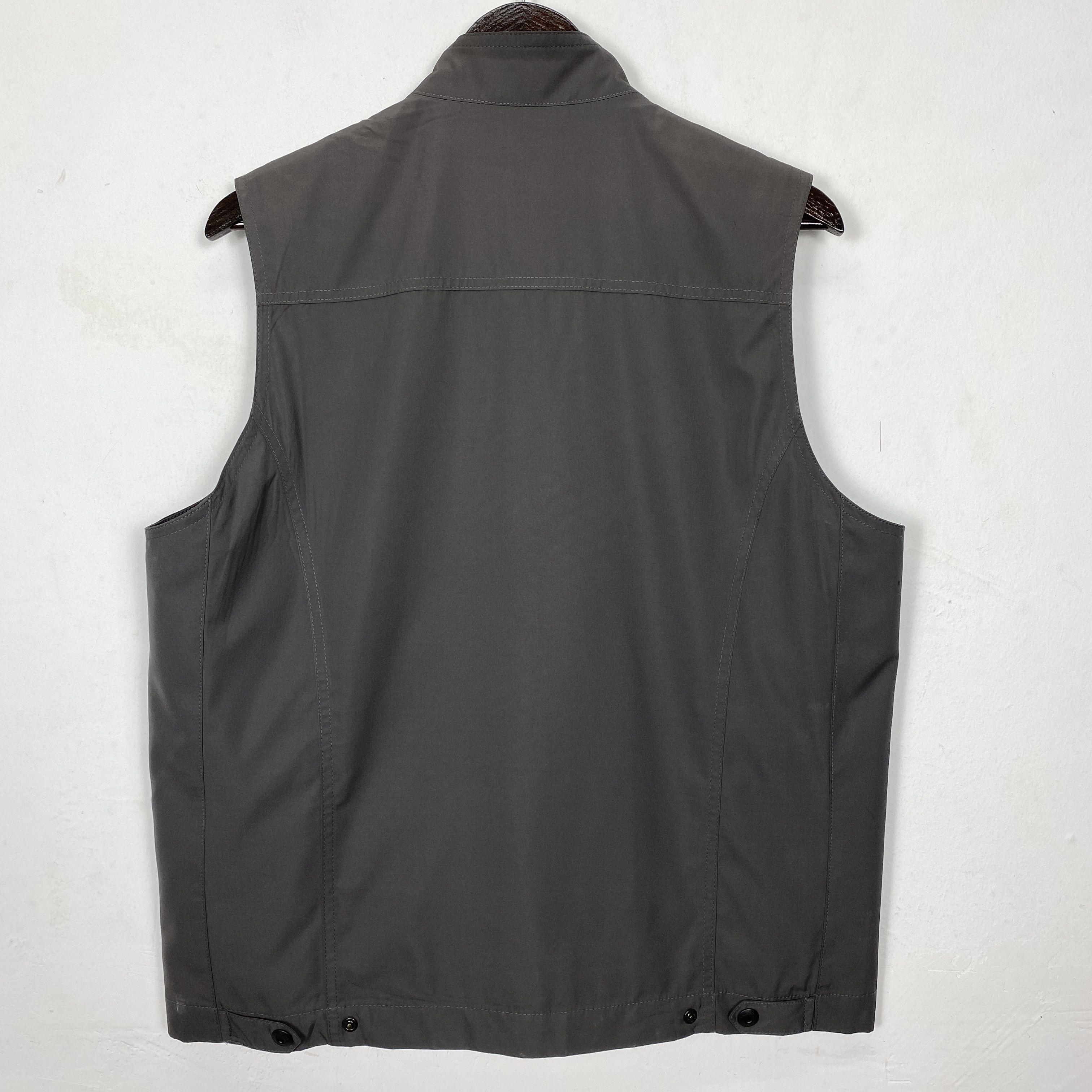 Japanese Brand Vintage Japanese Brand Multi Pocket Vest Size US L / EU 52-54 / 3 - 7 Thumbnail