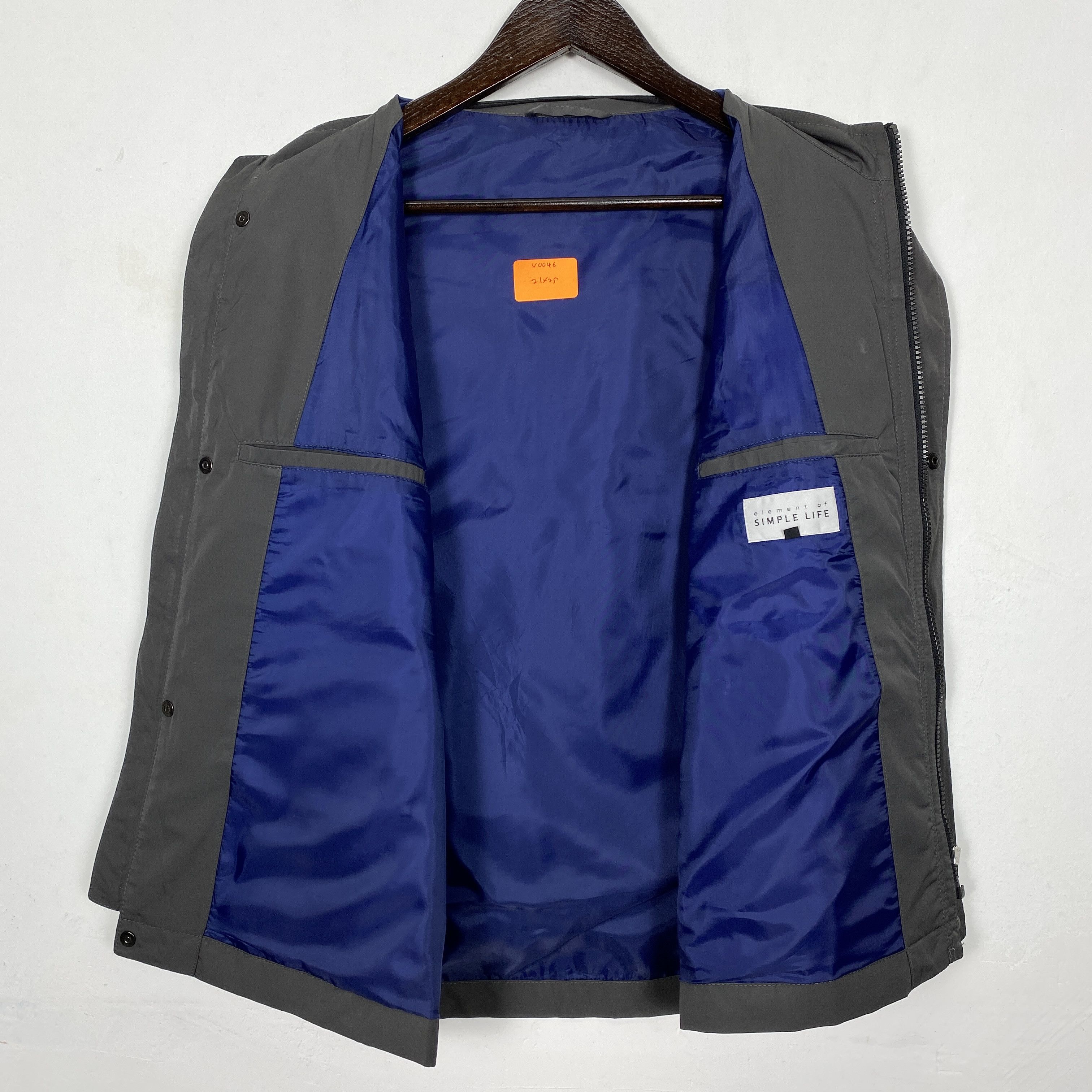 Japanese Brand Vintage Japanese Brand Multi Pocket Vest Size US L / EU 52-54 / 3 - 8 Thumbnail