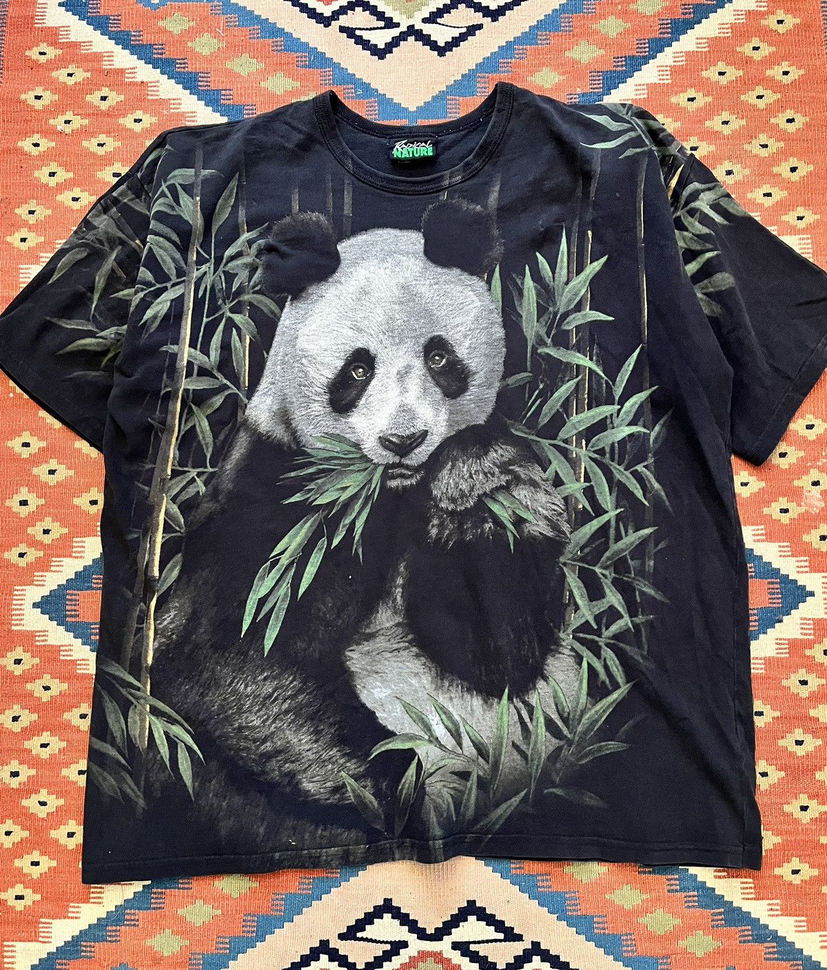 Vintage all over print nature graphic t shirt