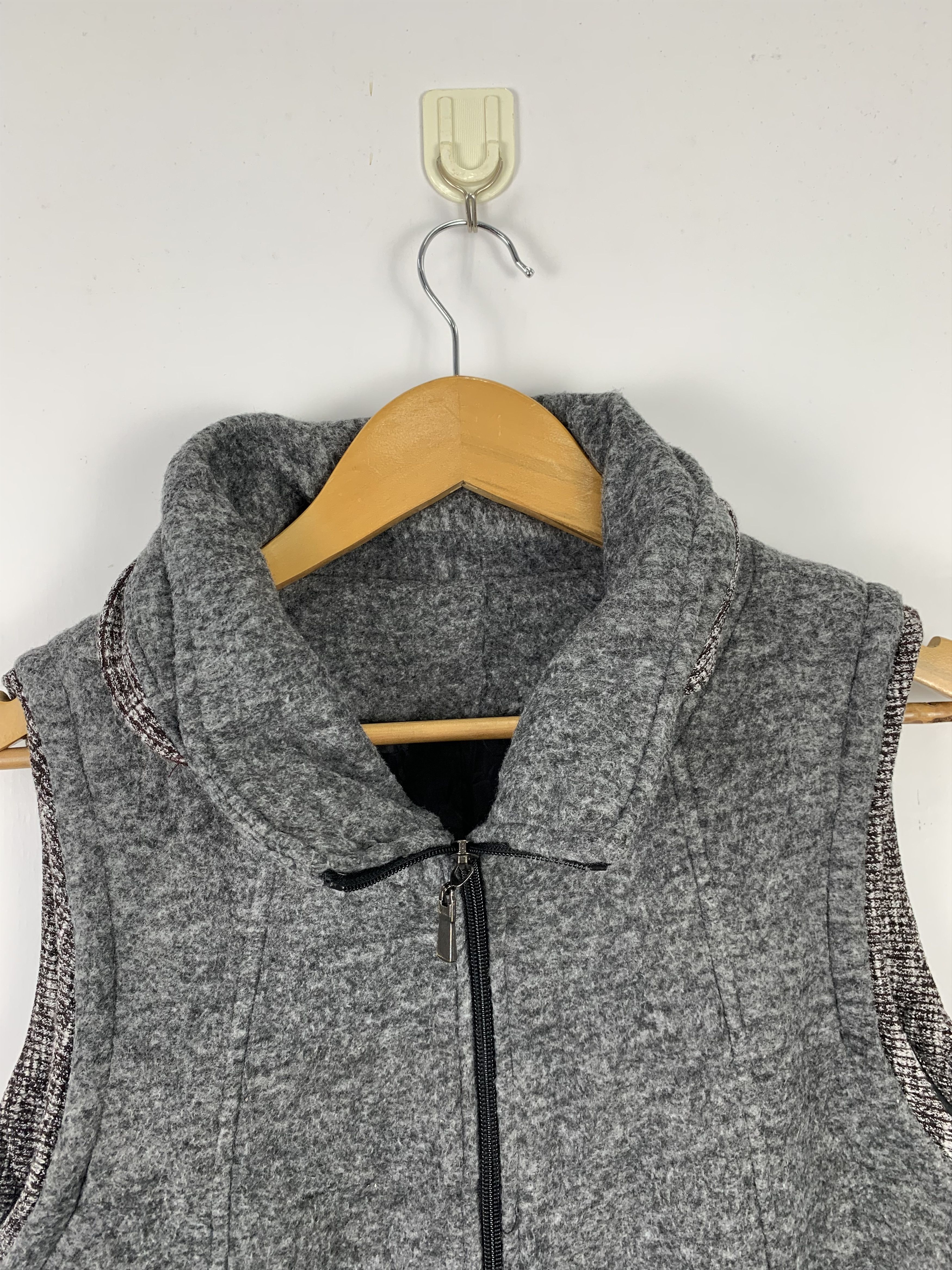 Japanese Brand Vintage JAPANESE BRAND Cotton Zip Up Vests Size US S / EU 44-46 / 1 - 2 Thumbnail