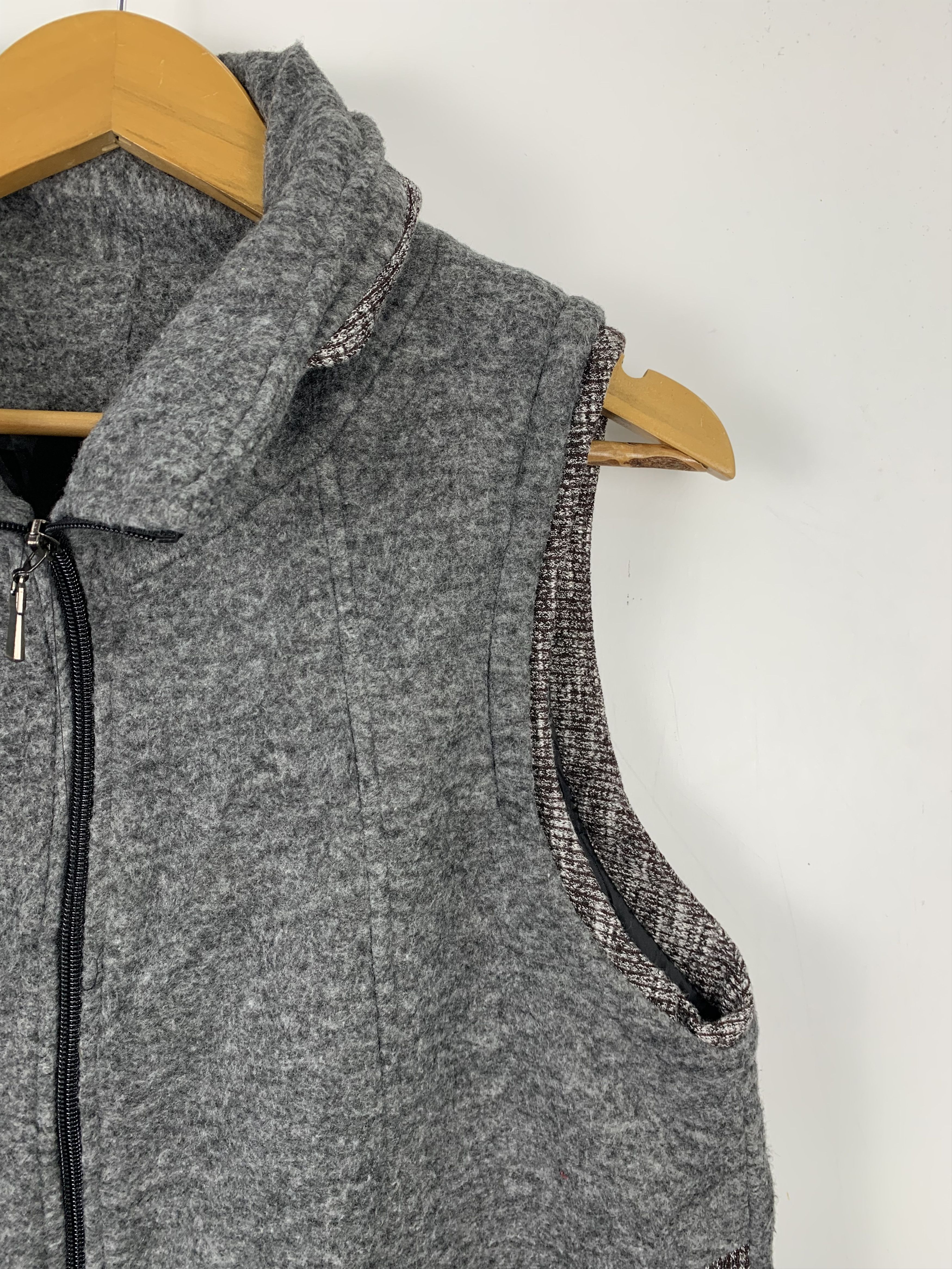 Japanese Brand Vintage JAPANESE BRAND Cotton Zip Up Vests Size US S / EU 44-46 / 1 - 4 Thumbnail