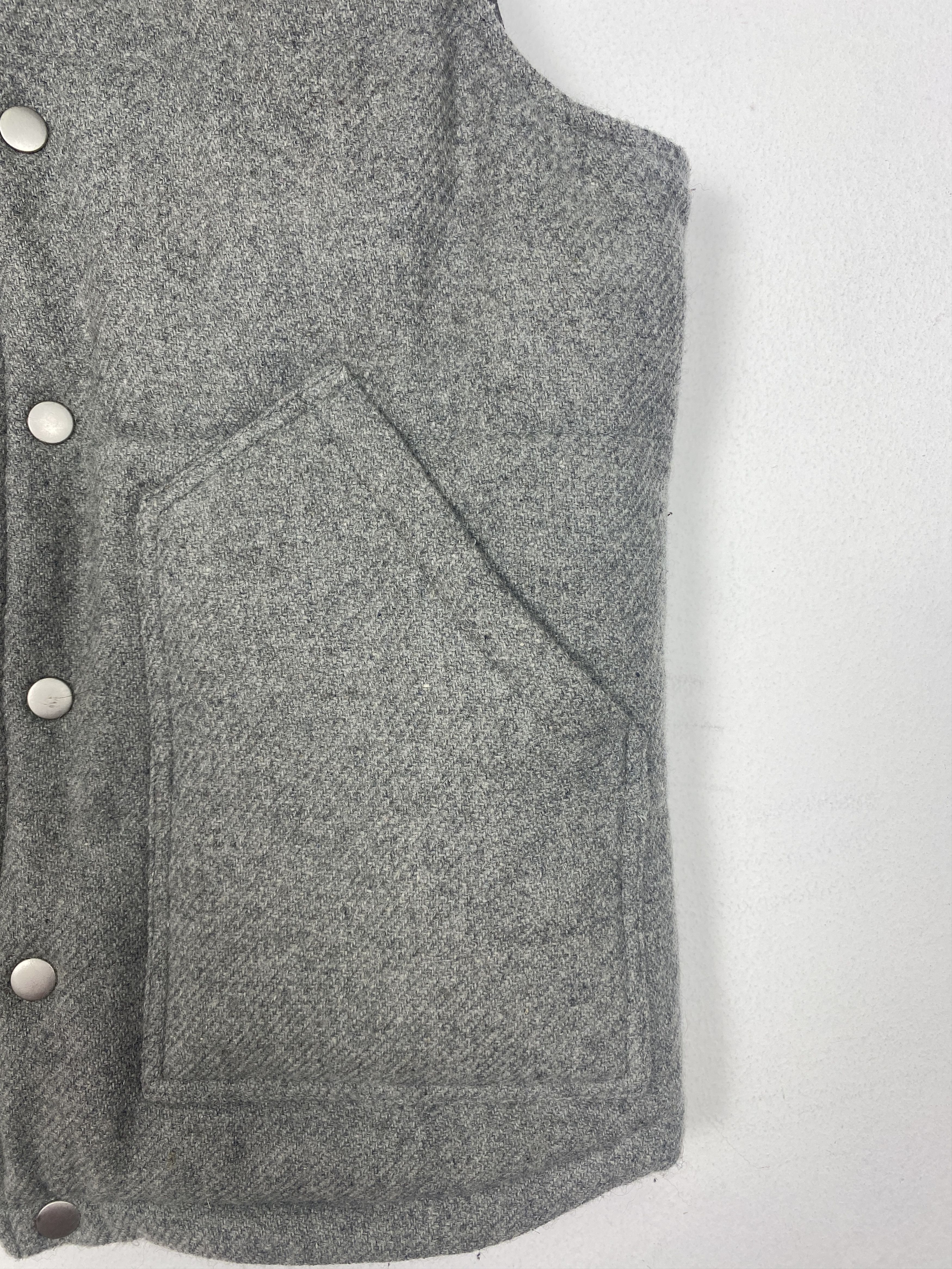 Japanese Brand Vintage Japanese Brand Fleece Button Up Vest Size S / US 4 / IT 40 - 4 Thumbnail