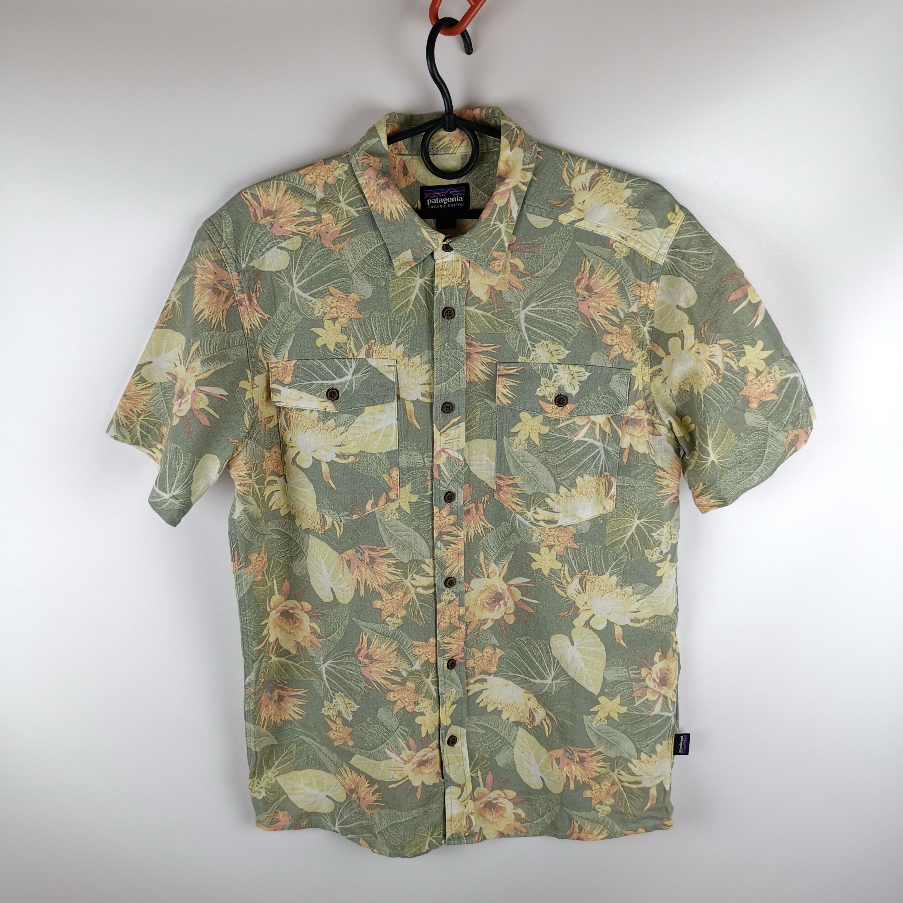 Patagonia Patagonia floral flower print short sleeve shirt Size US S / EU 44-46 / 1 - 1 Thumbnail