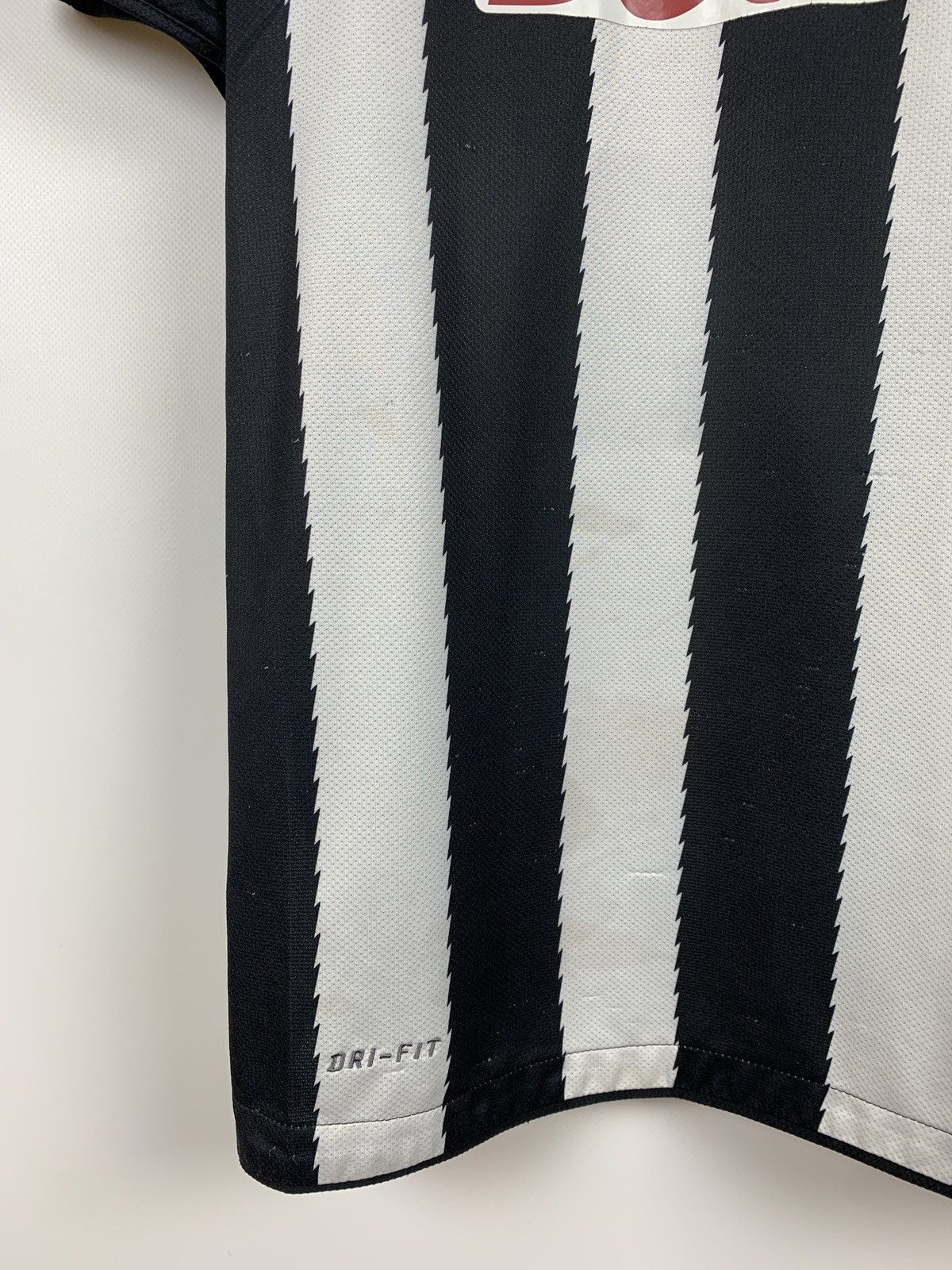 Nike 2010-11 Nike Juventus Home Soccer Jersey Size US S / EU 44-46 / 1 - 7 Thumbnail