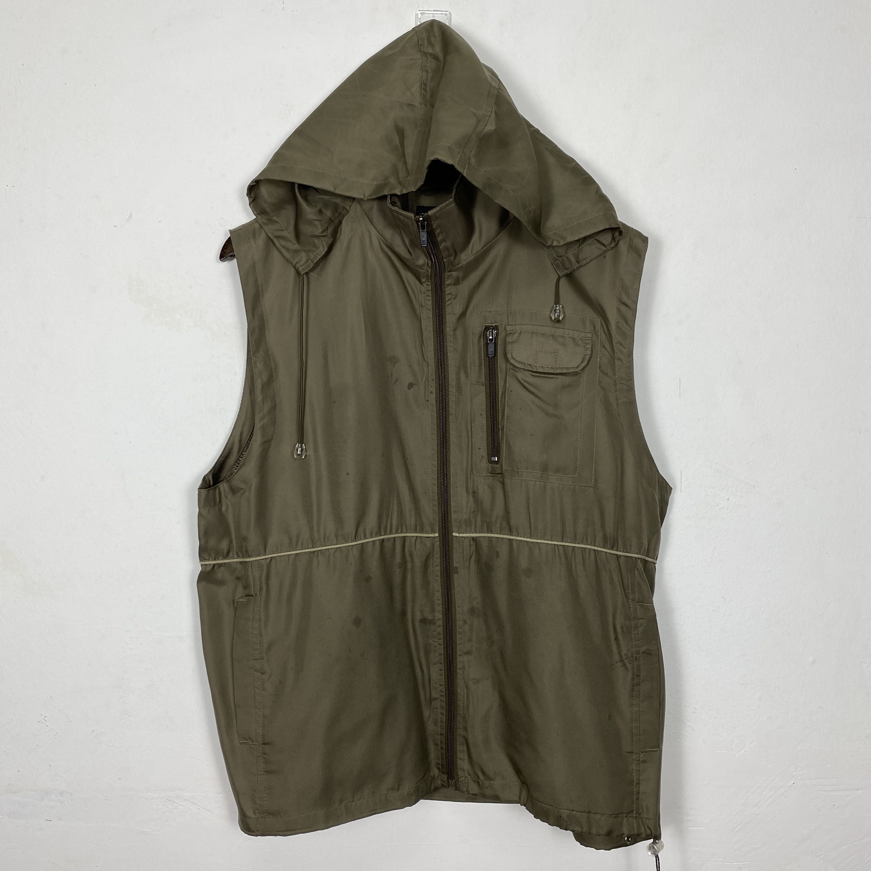 Japanese Brand Vintage Japanese Brand Nylon Vest Size US L / EU 52-54 / 3 - 1 Thumbnail